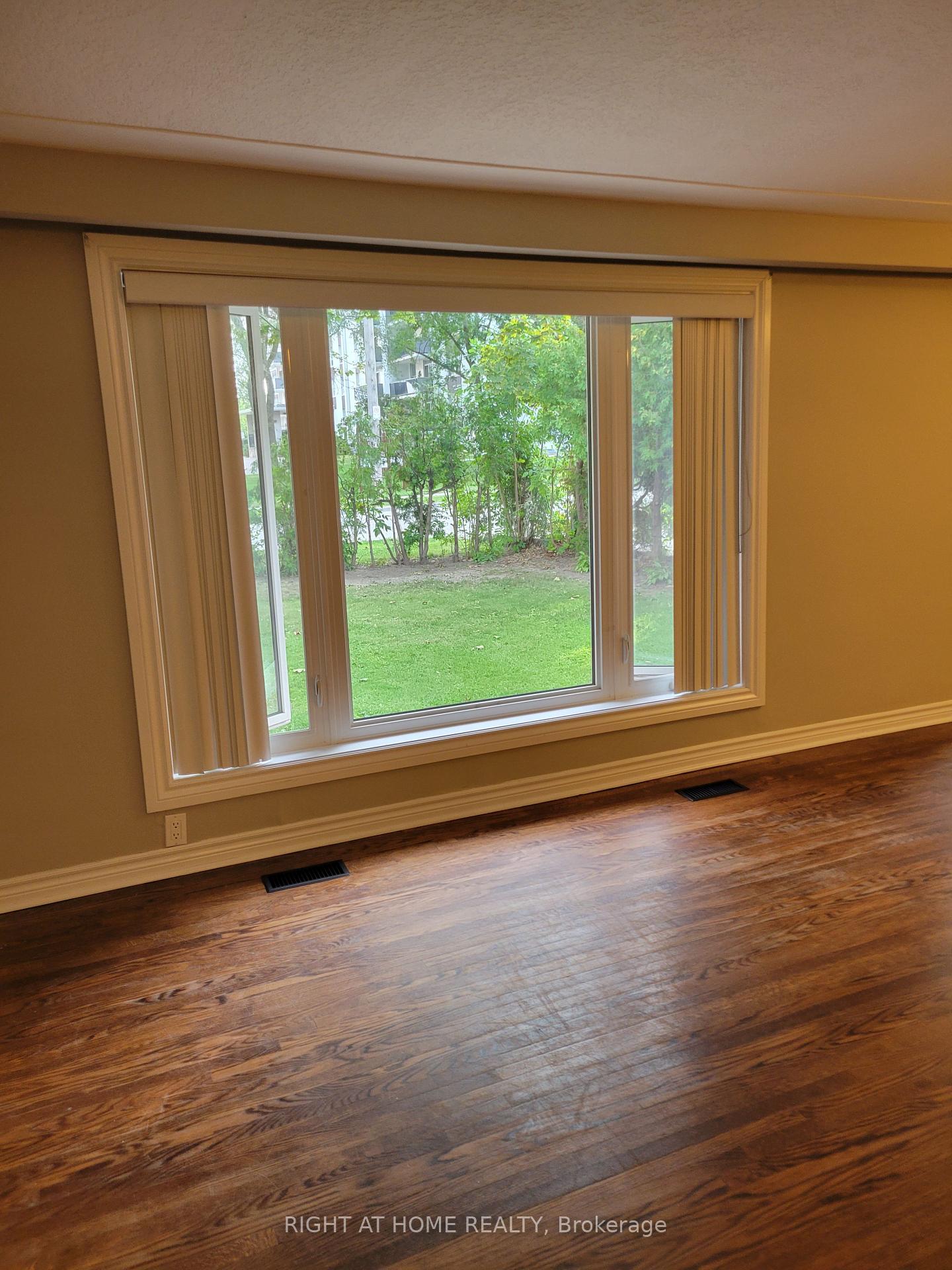Photo 7 of 2575 Argyle Road, Mississauga, Cooksville — HOMEH