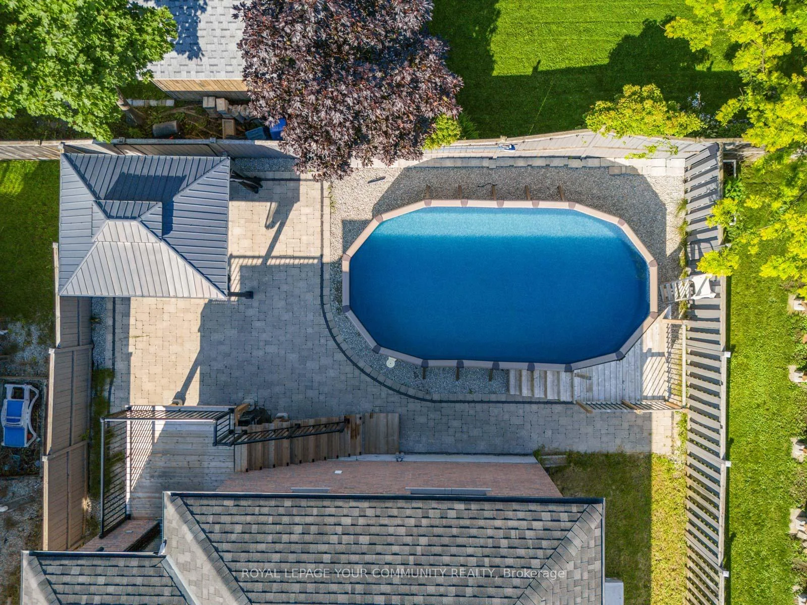 Photo 7 of 258 Livingstone Street E, Barrie, Little Lake — HOMEH