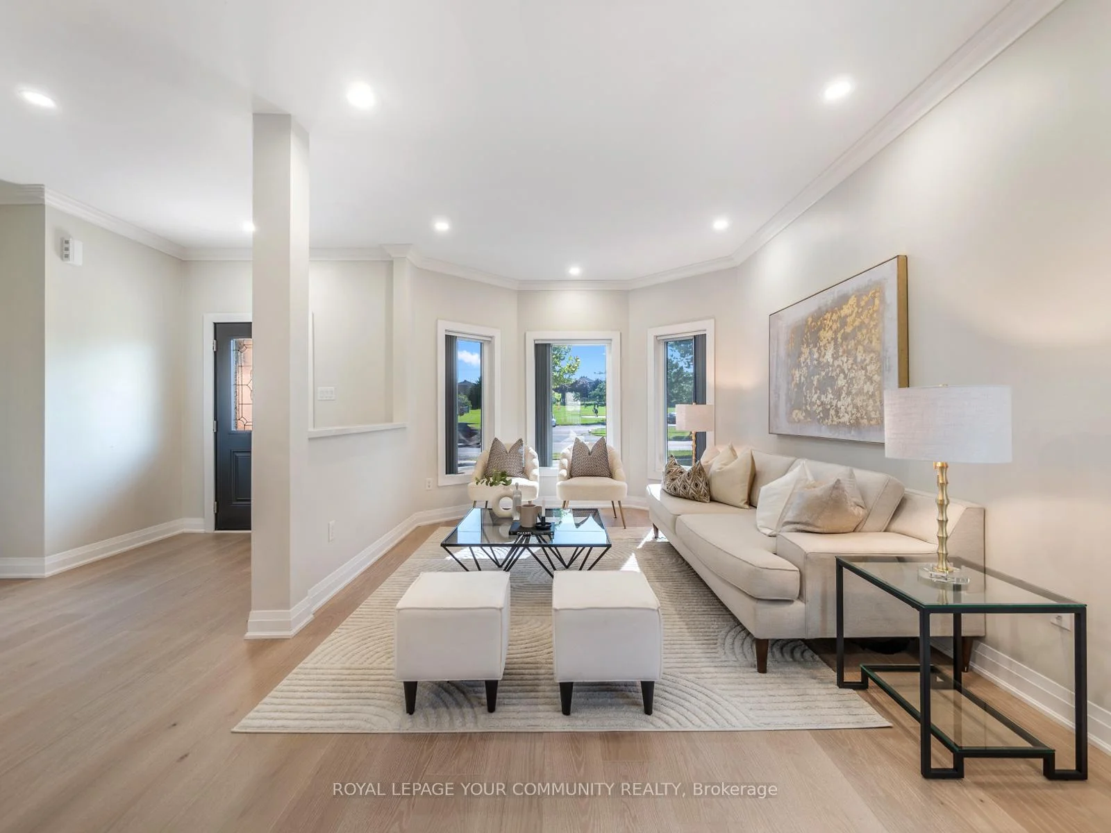 Photo 11 of 258 Livingstone Street E, Barrie, Little Lake — HOMEH