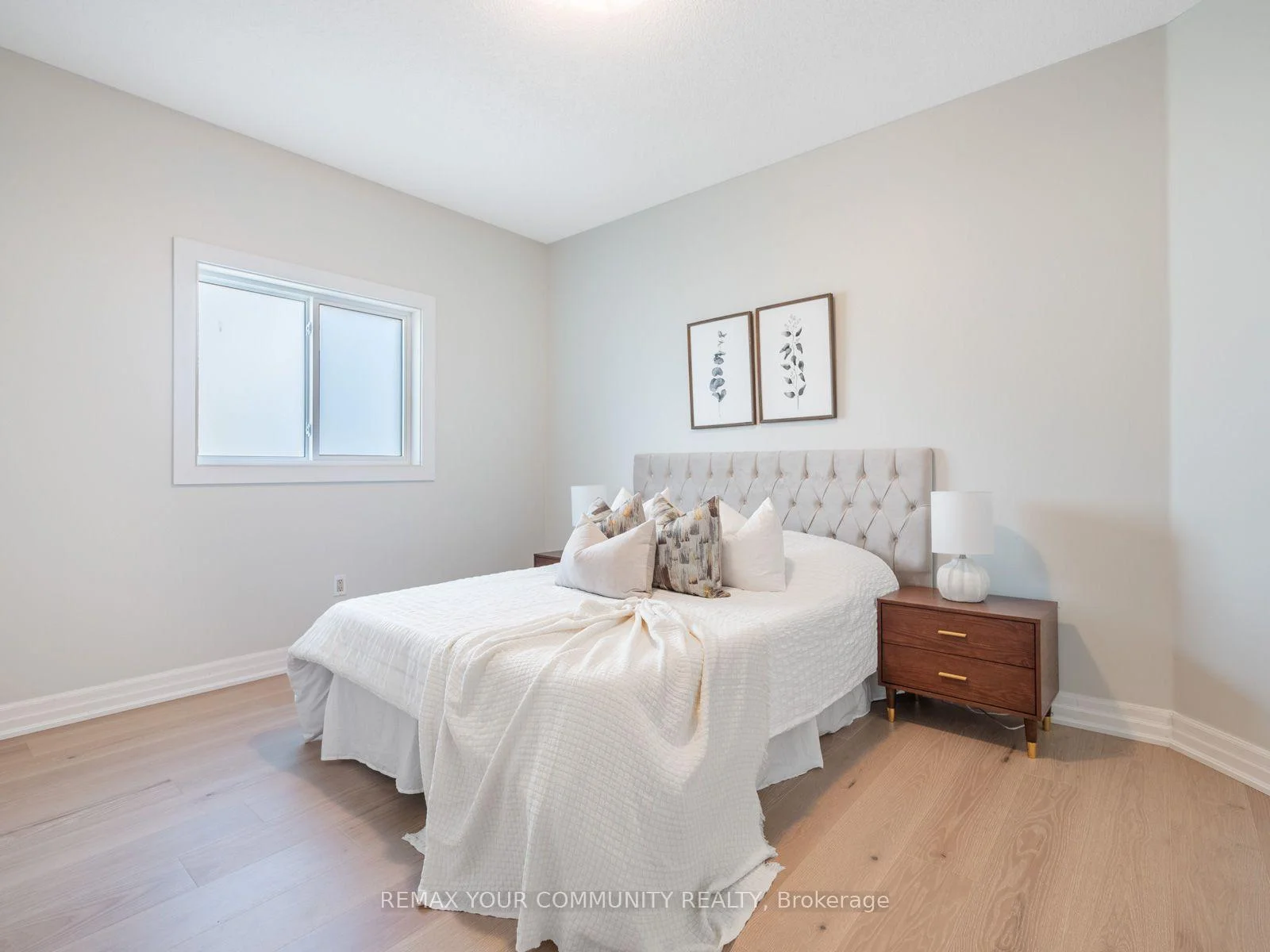 Photo 30 of 258 Livingstone Street E, Barrie, Little Lake — HOMEH