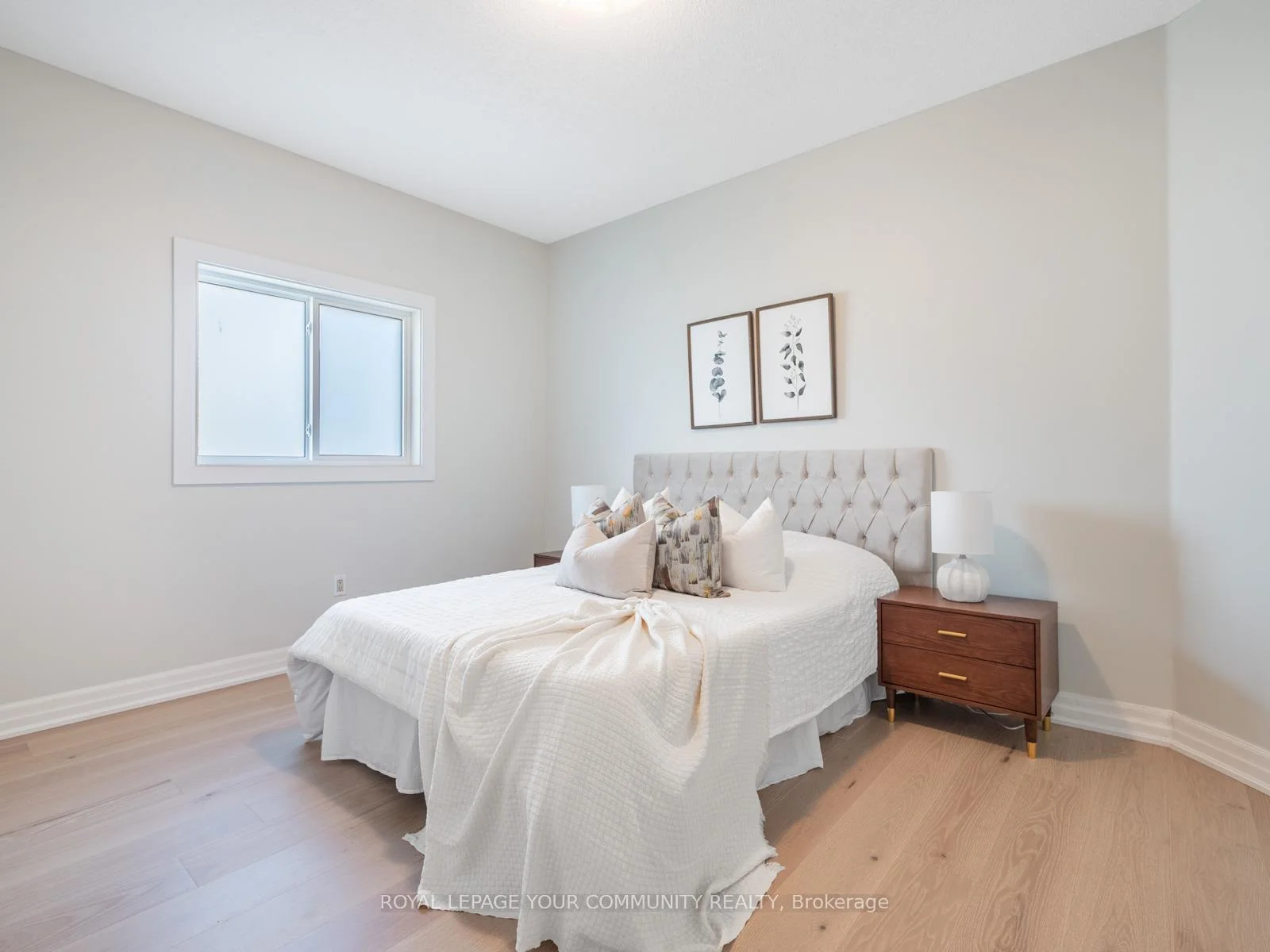 Photo 33 of 258 Livingstone Street E, Barrie, Little Lake — HOMEH