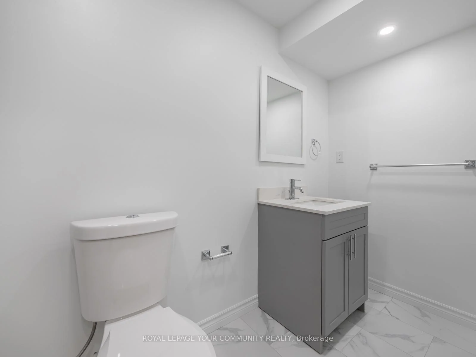 Photo 50 of 258 Livingstone Street E, Barrie, Little Lake — HOMEH