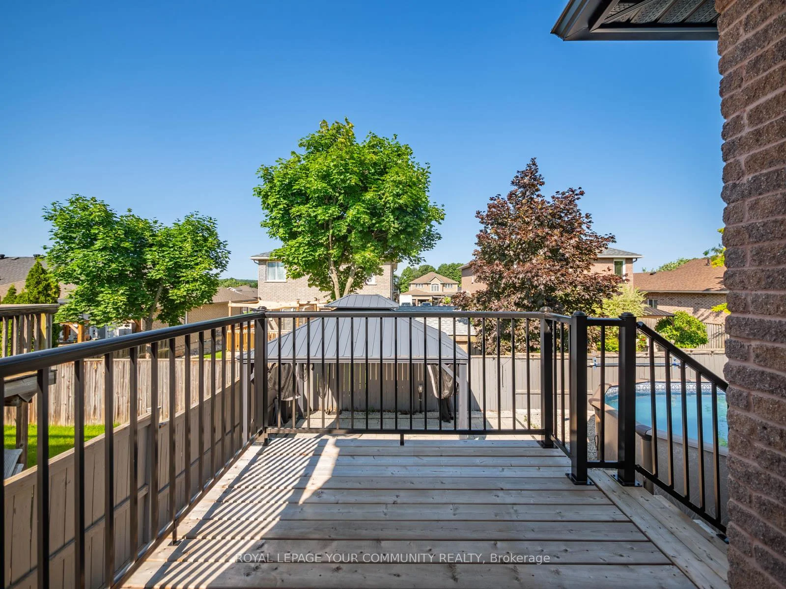 Photo 60 of 258 Livingstone Street E, Barrie, Little Lake — HOMEH