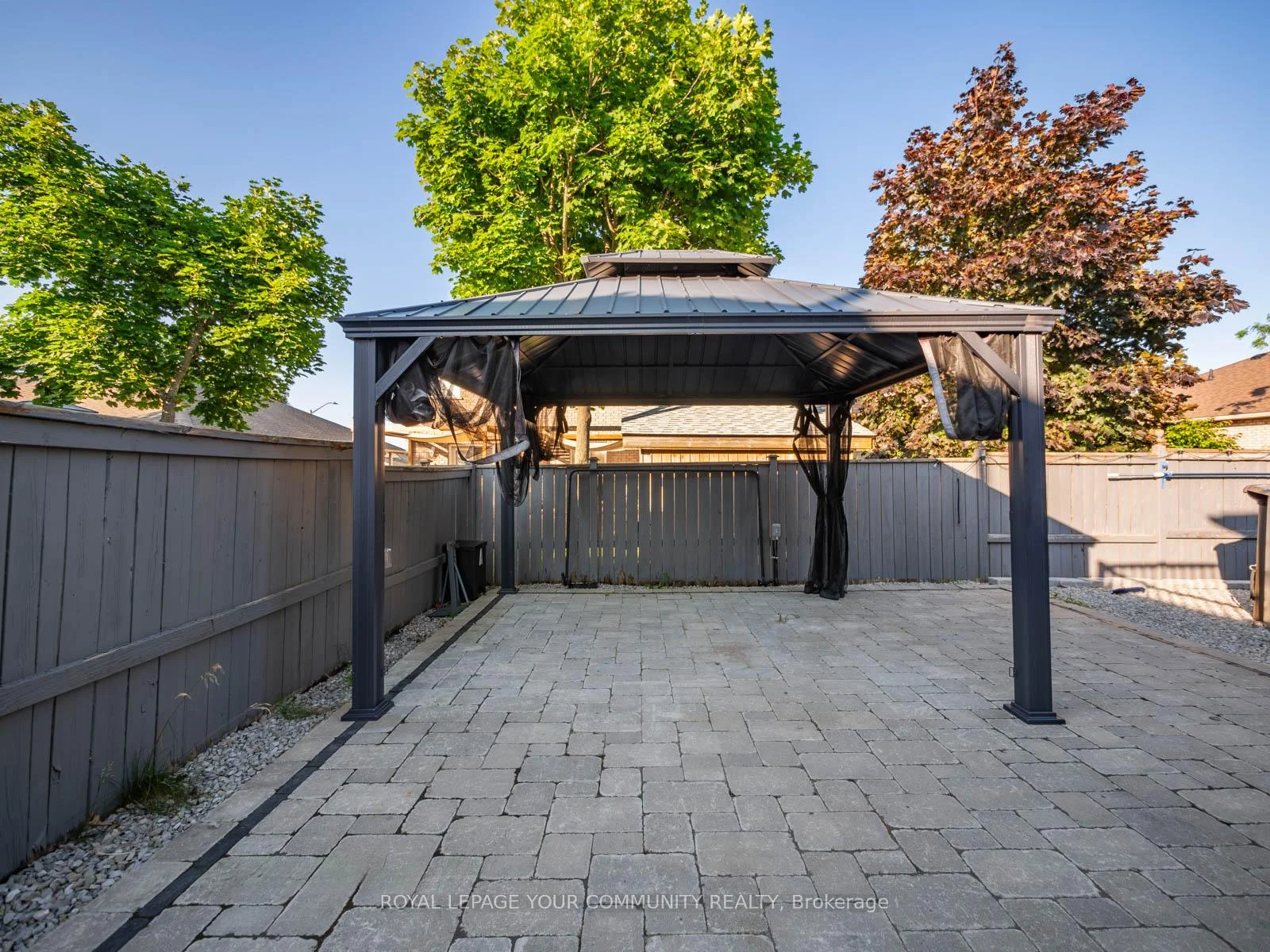 Photo 64 of 258 Livingstone Street E, Barrie, Little Lake — HOMEH