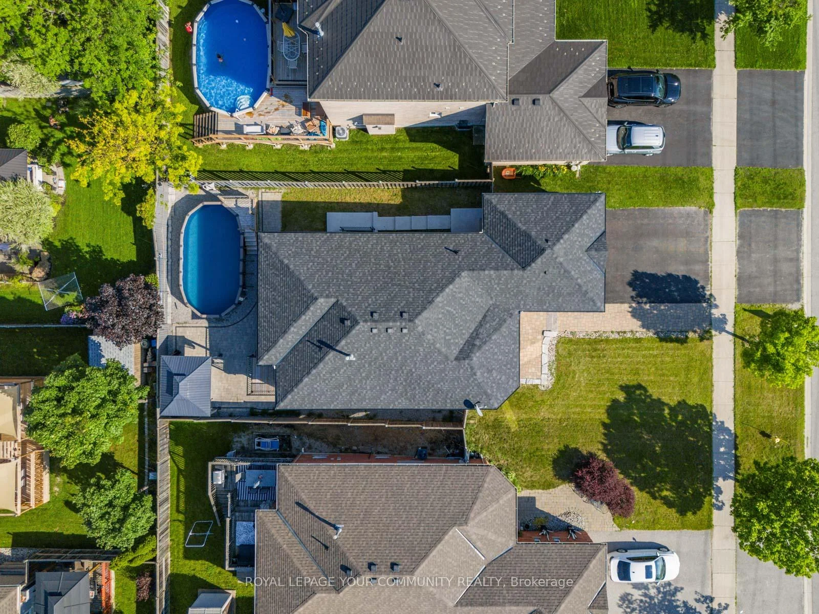 Photo 68 of 258 Livingstone Street E, Barrie, Little Lake — HOMEH