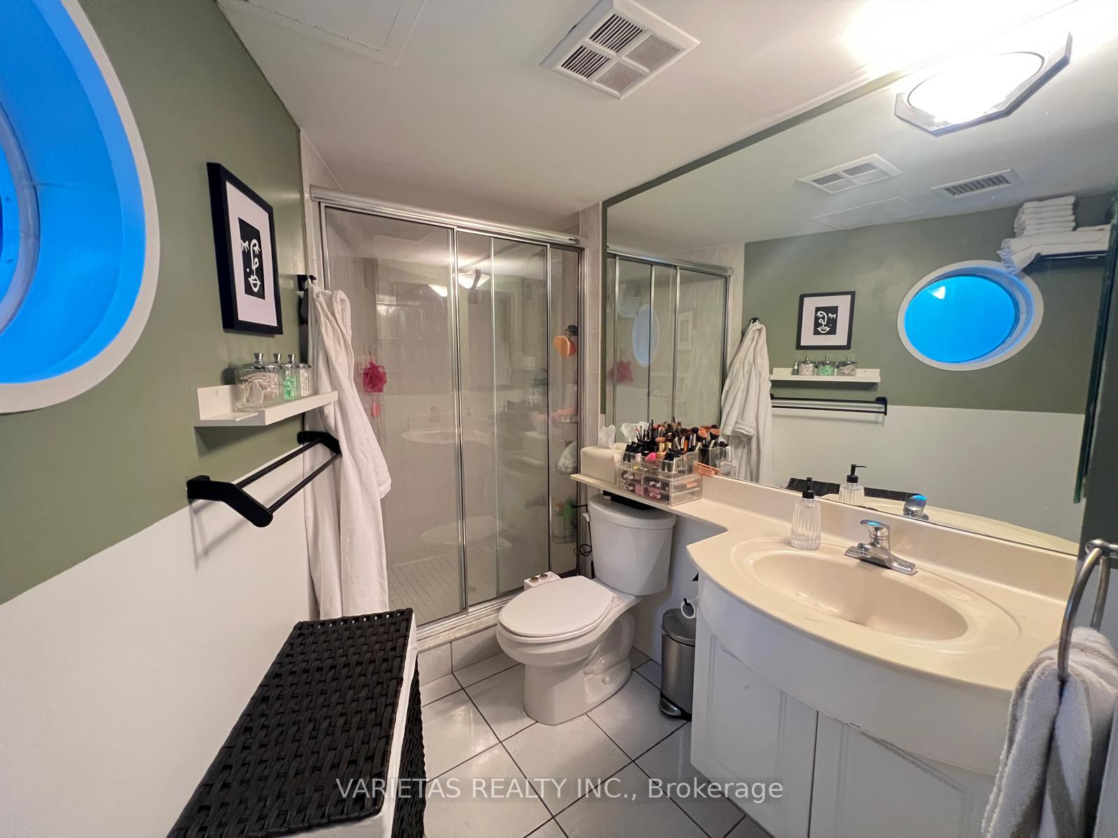 Photo 10 of Unit 220, 600 Queens Quay West, Toronto, Waterfront Communities — HOMEH