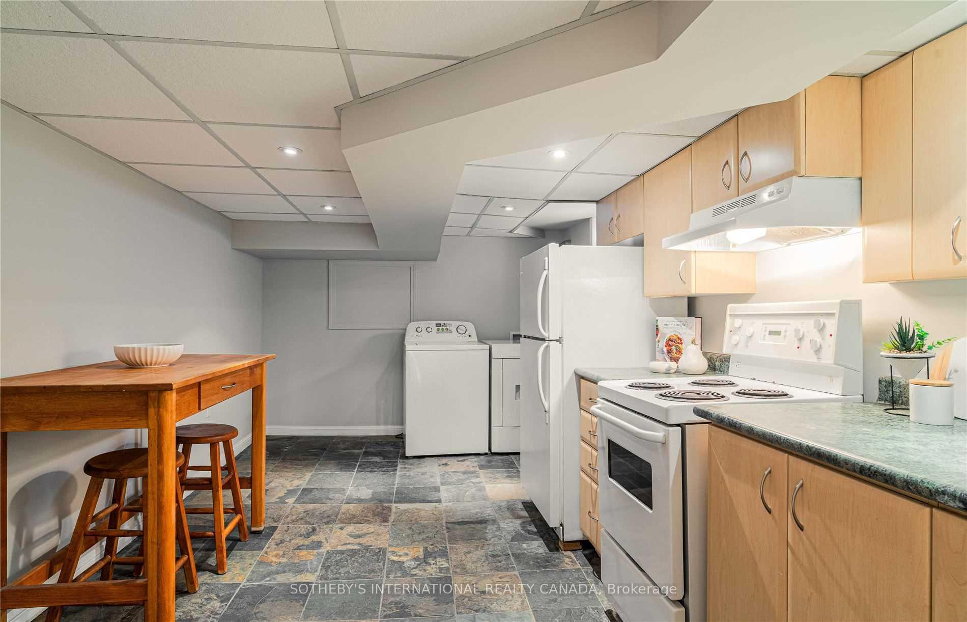 Photo 3 of Unit Lower, 213 Shaw Street, Toronto, Trinity-Bellwoods — HOMEH