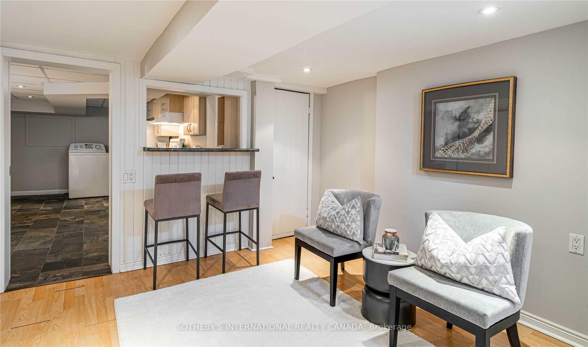 Photo 4 of Unit Lower, 213 Shaw Street, Toronto, Trinity-Bellwoods — HOMEH