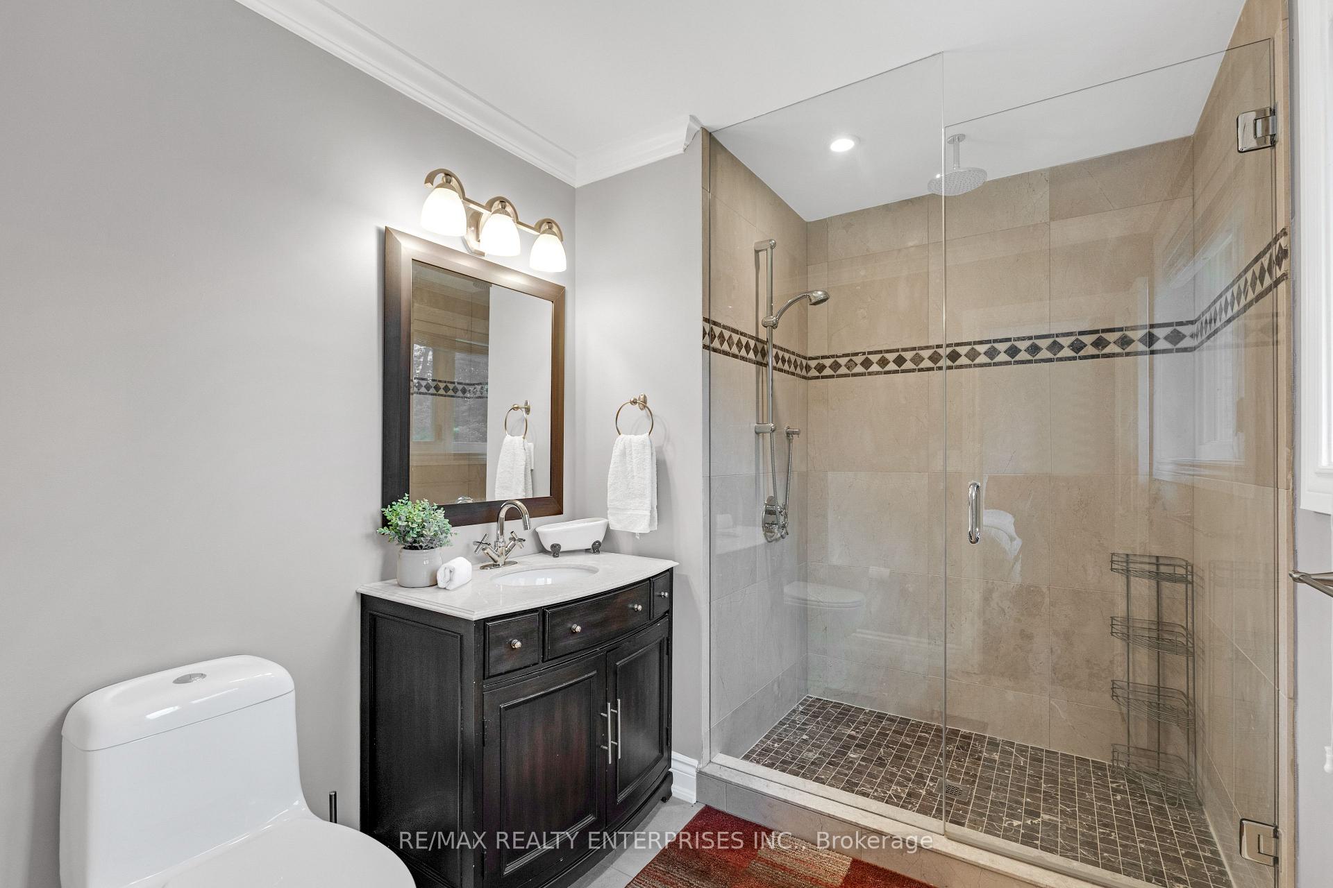 Photo 23 of 2084 Obeck Crescent, Mississauga, Sheridan — HOMEH