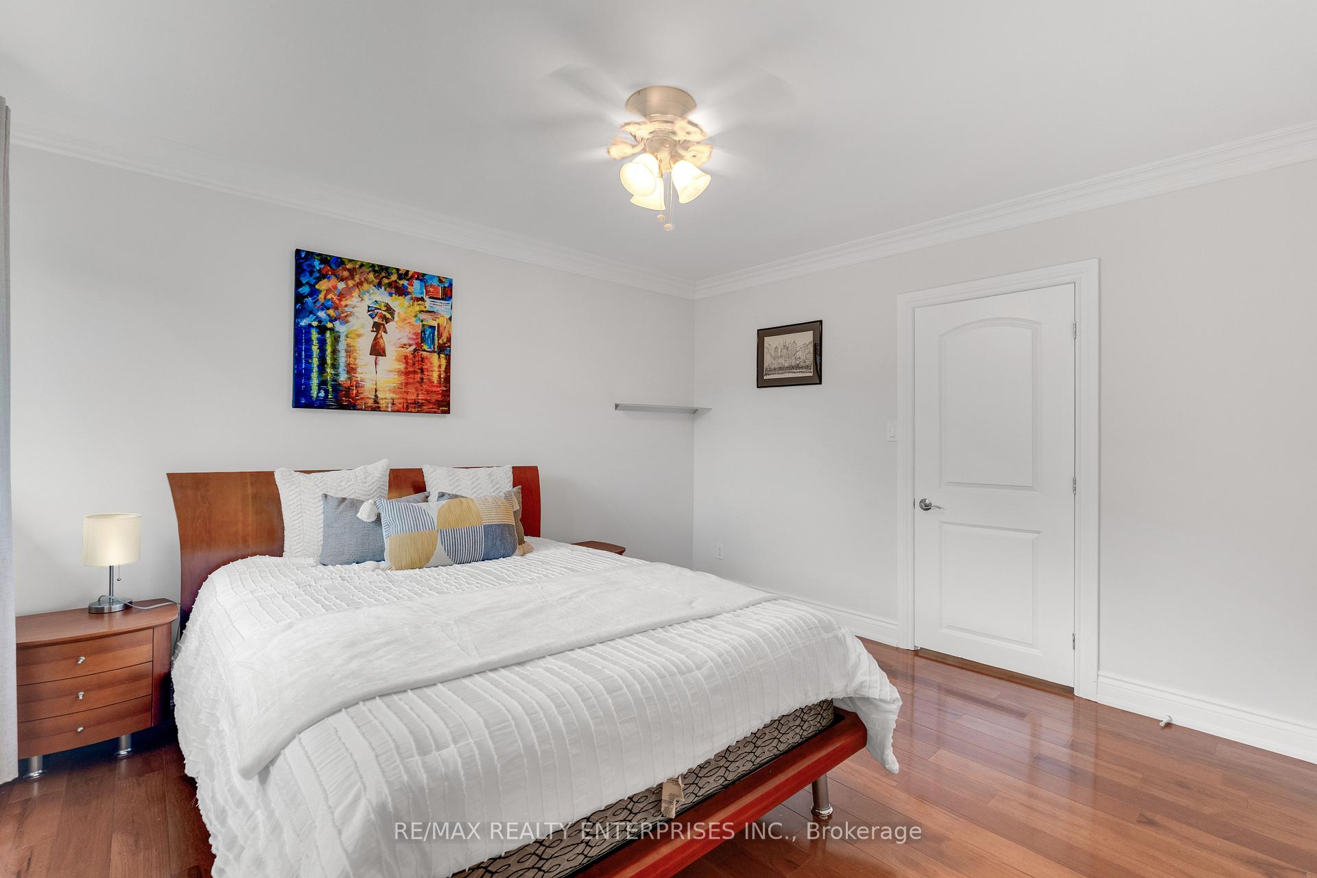 Photo 26 of 2084 Obeck Crescent, Mississauga, Sheridan — HOMEH