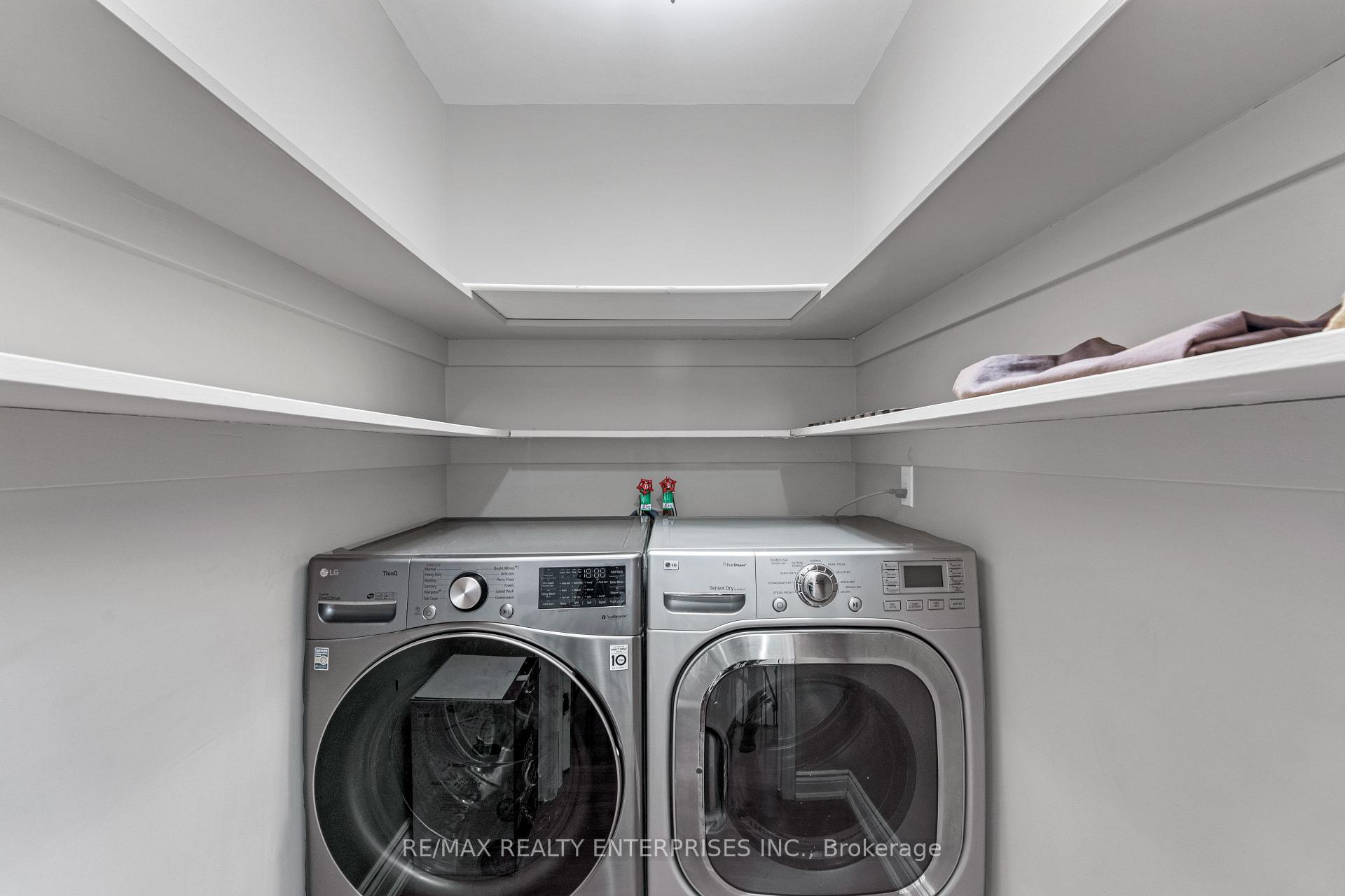 Photo 27 of 2084 Obeck Crescent, Mississauga, Sheridan — HOMEH