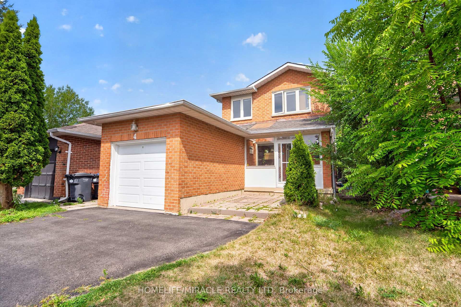 Photo 3 of 4 Summertime Court, Brampton, Heart Lake West — HOMEH