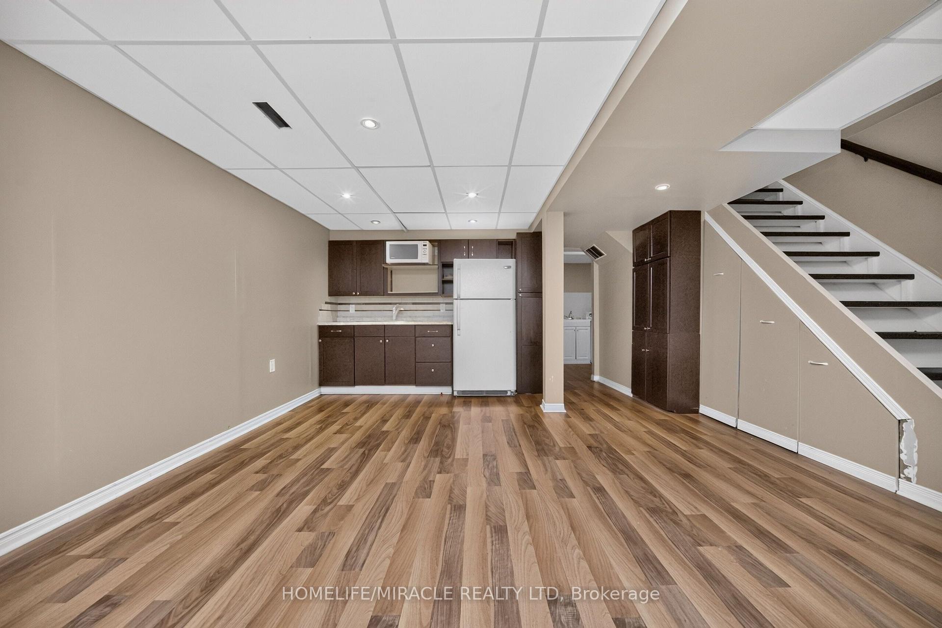 Photo 26 of 4 Summertime Court, Brampton, Heart Lake West — HOMEH