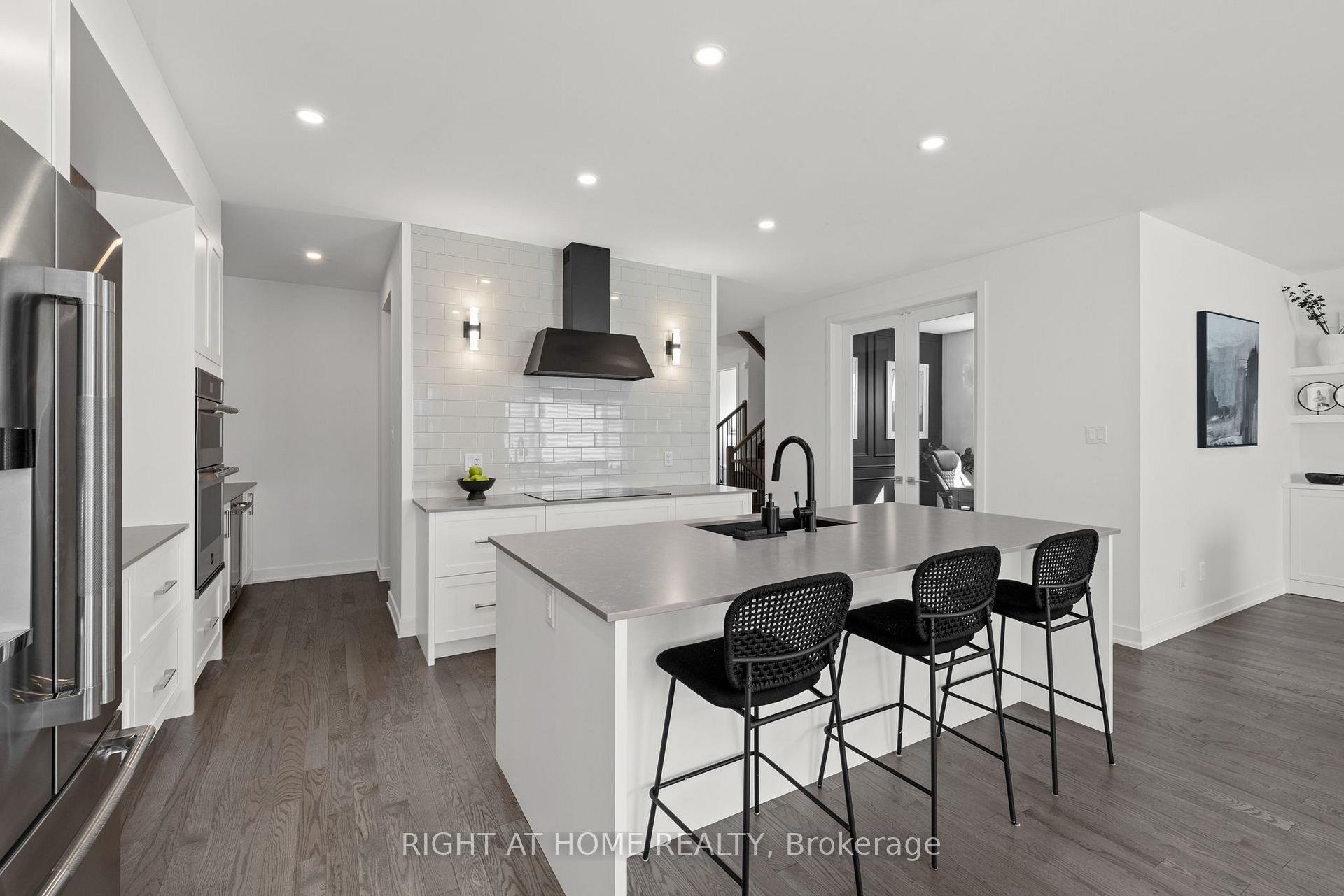 Photo 10 of 252 Ketchikan Crescent, Ottawa, Kanata - Kanata Lakes/Heritage Hills — HOMEH