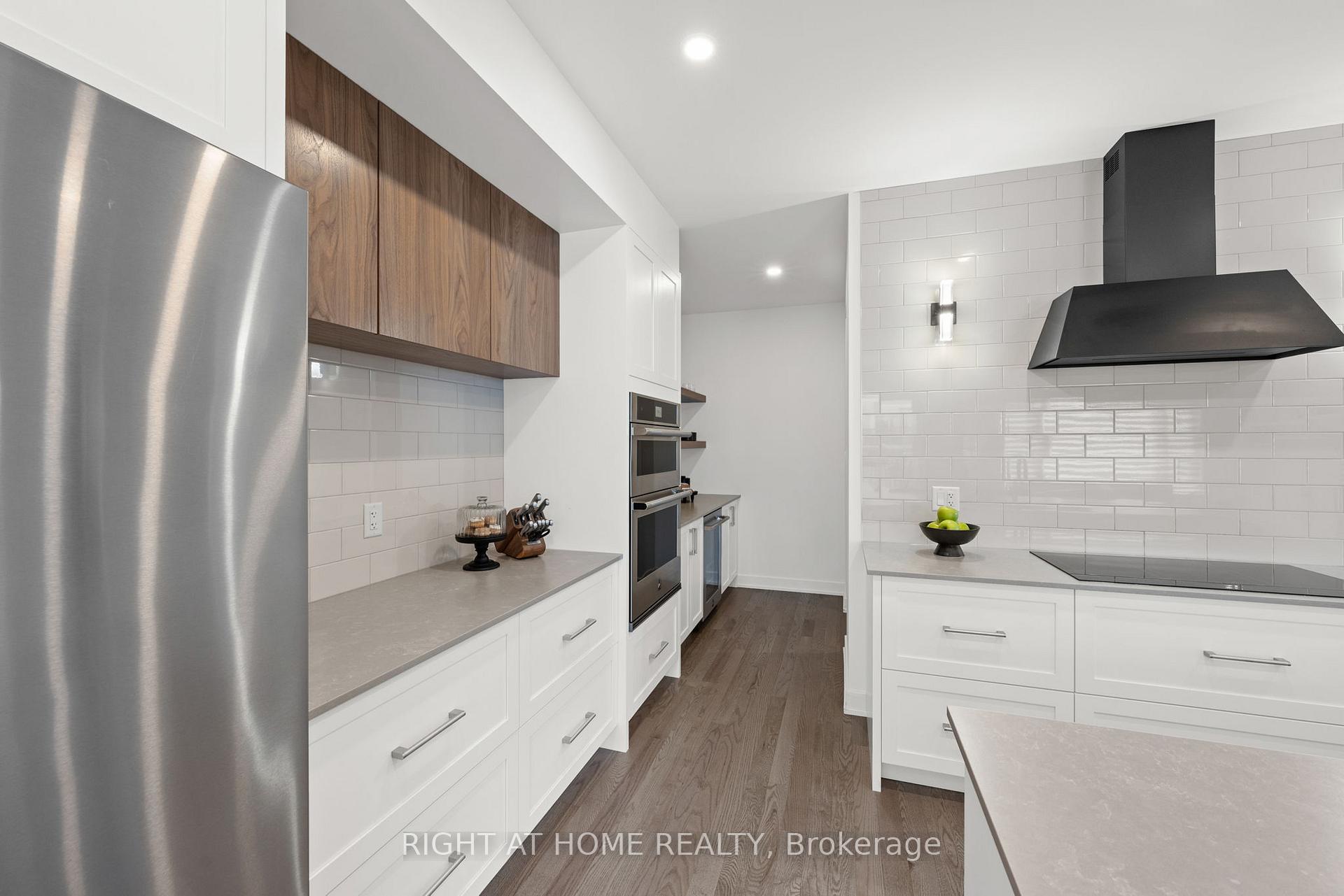 Photo 12 of 252 Ketchikan Crescent, Ottawa, Kanata - Kanata Lakes/Heritage Hills — HOMEH