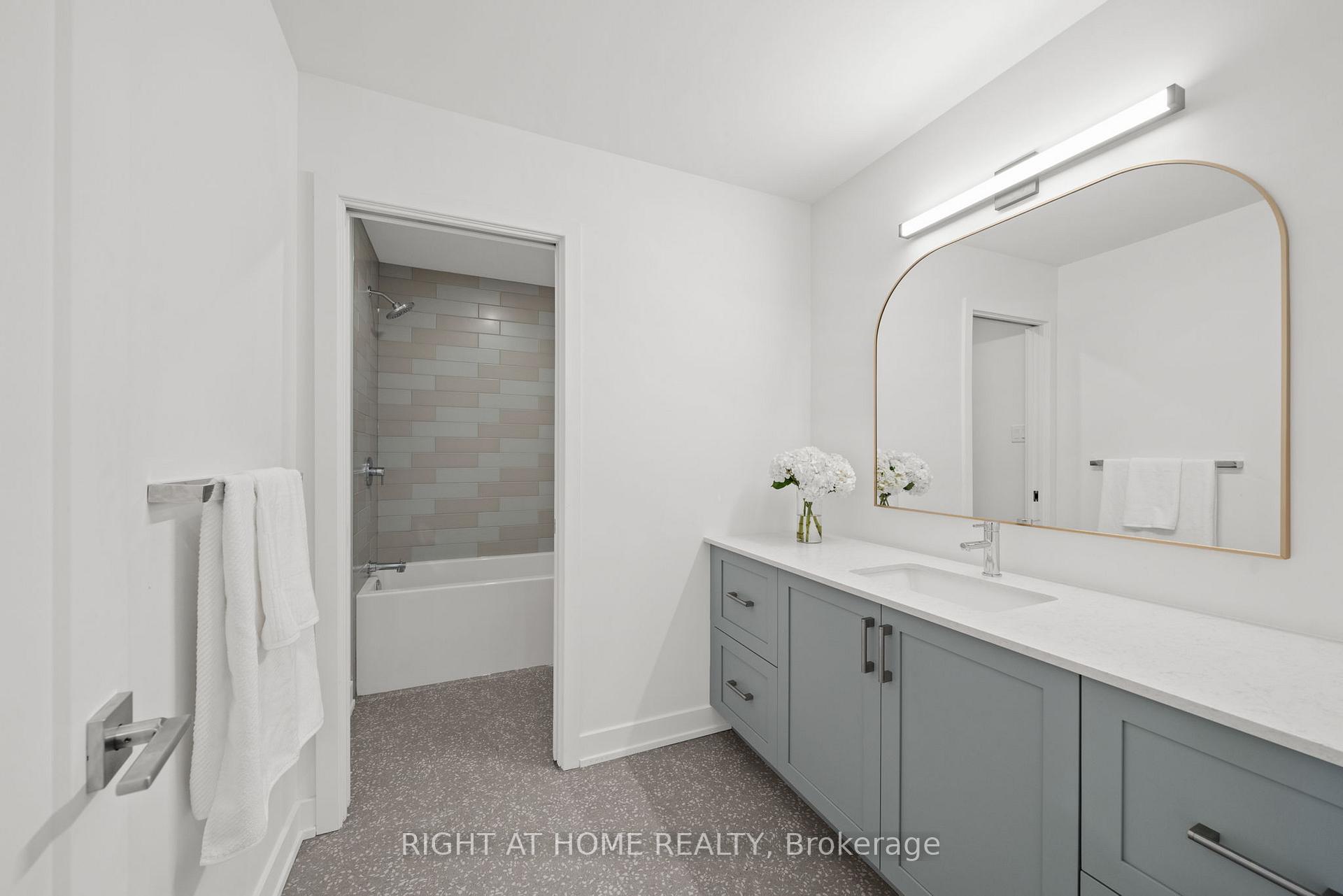 Photo 38 of 252 Ketchikan Crescent, Ottawa, Kanata - Kanata Lakes/Heritage Hills — HOMEH