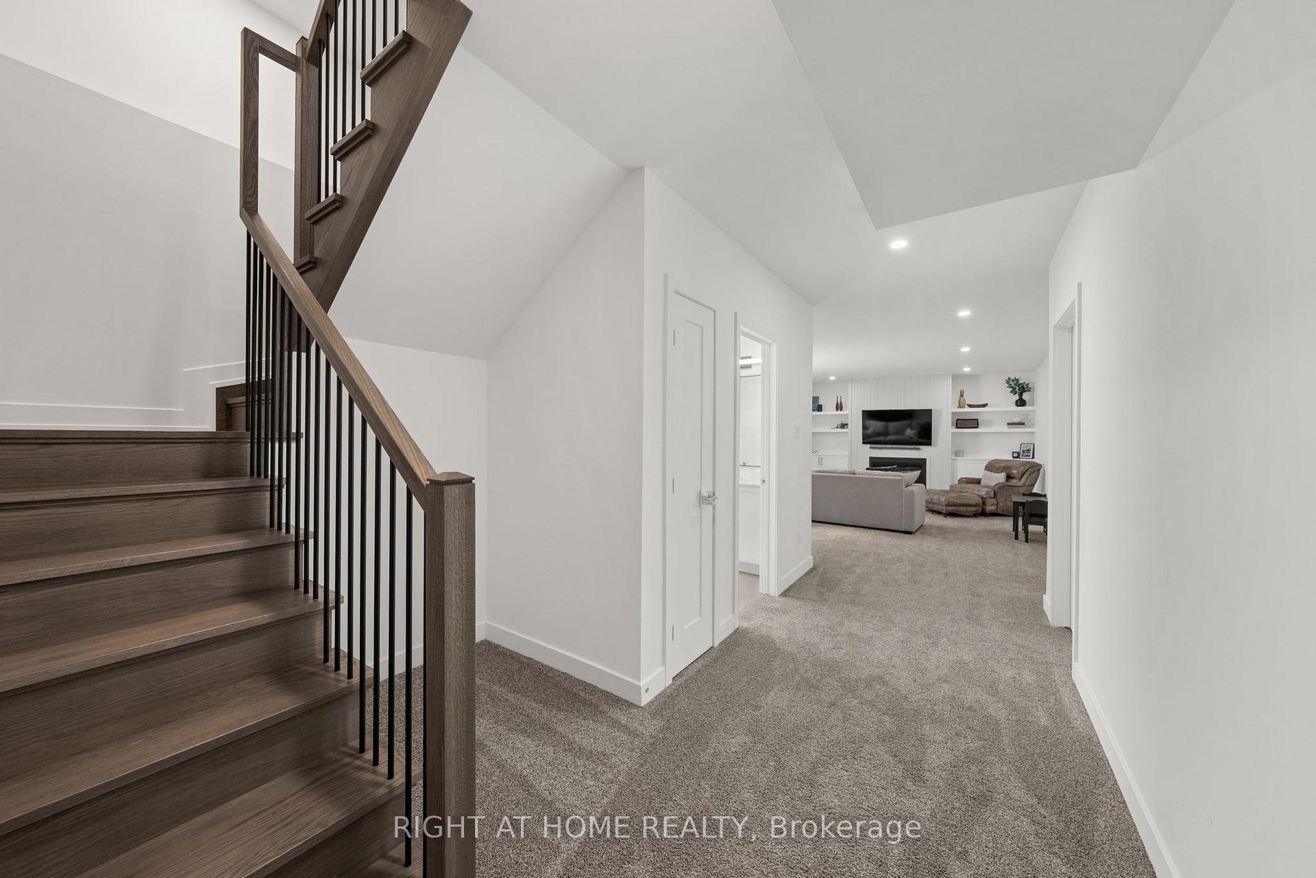 Photo 40 of 252 Ketchikan Crescent, Ottawa, Kanata - Kanata Lakes/Heritage Hills — HOMEH