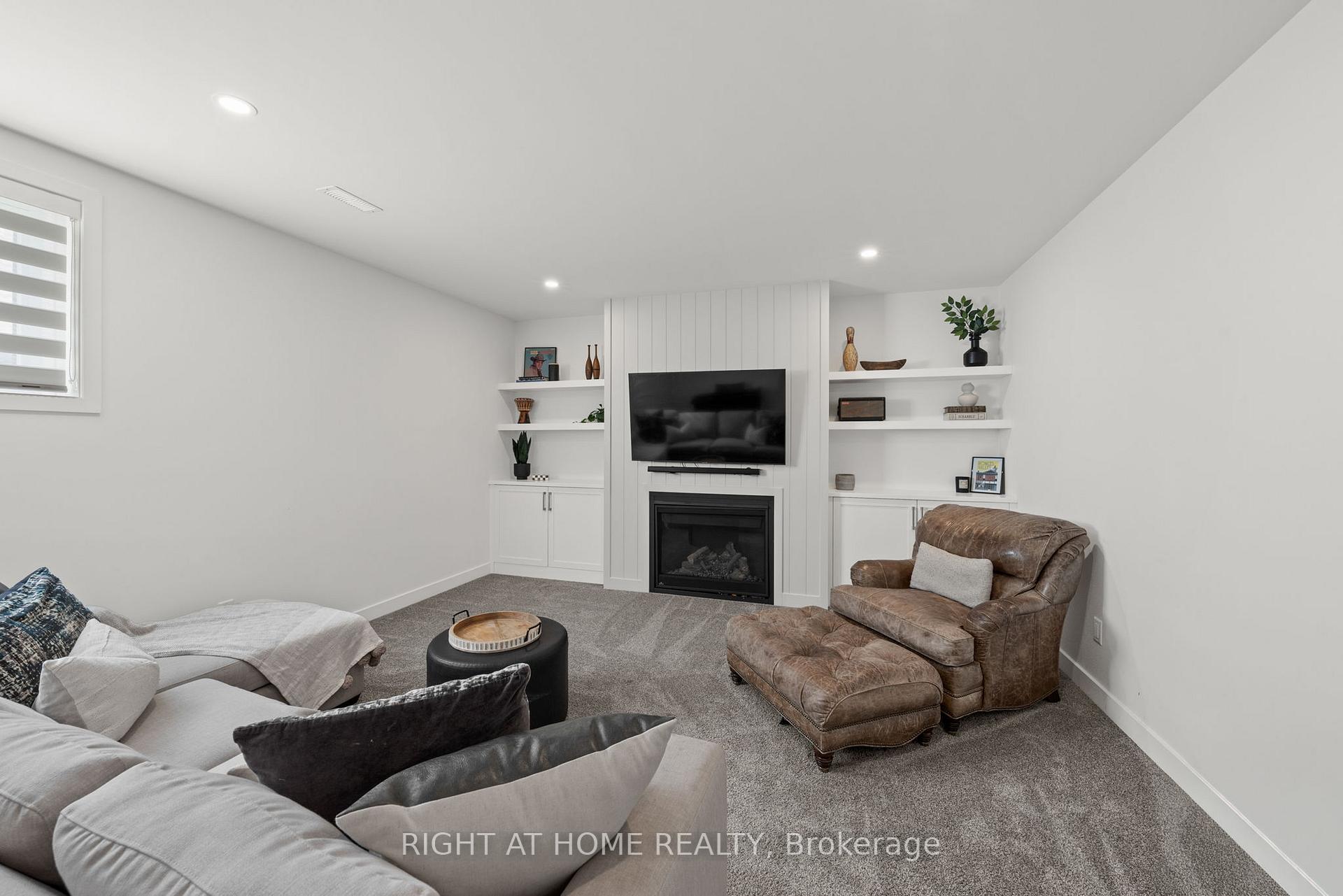 Photo 41 of 252 Ketchikan Crescent, Ottawa, Kanata - Kanata Lakes/Heritage Hills — HOMEH