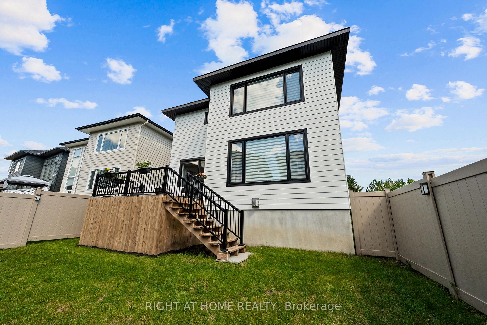 Photo 48 of 252 Ketchikan Crescent, Ottawa, Kanata - Kanata Lakes/Heritage Hills — HOMEH
