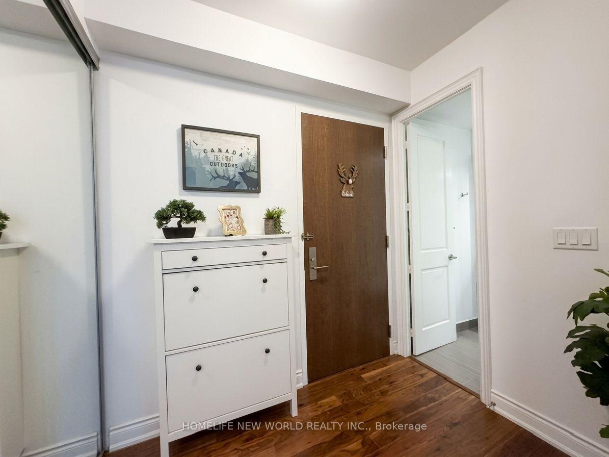 Photo 6 of Unit 6101, 388 Yonge Street, Toronto, Bay Street Corridor — HOMEH