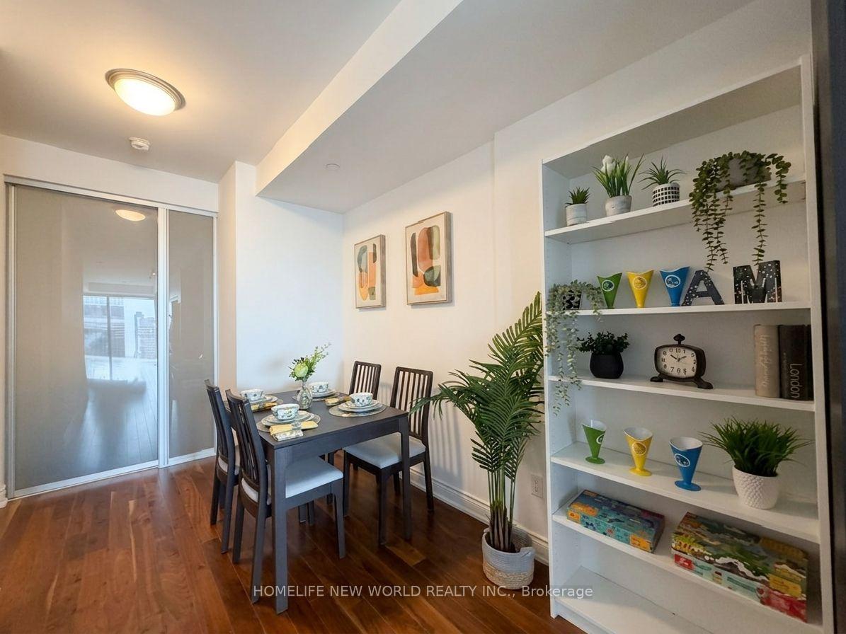 Photo 13 of Unit 6101, 388 Yonge Street, Toronto, Bay Street Corridor — HOMEH