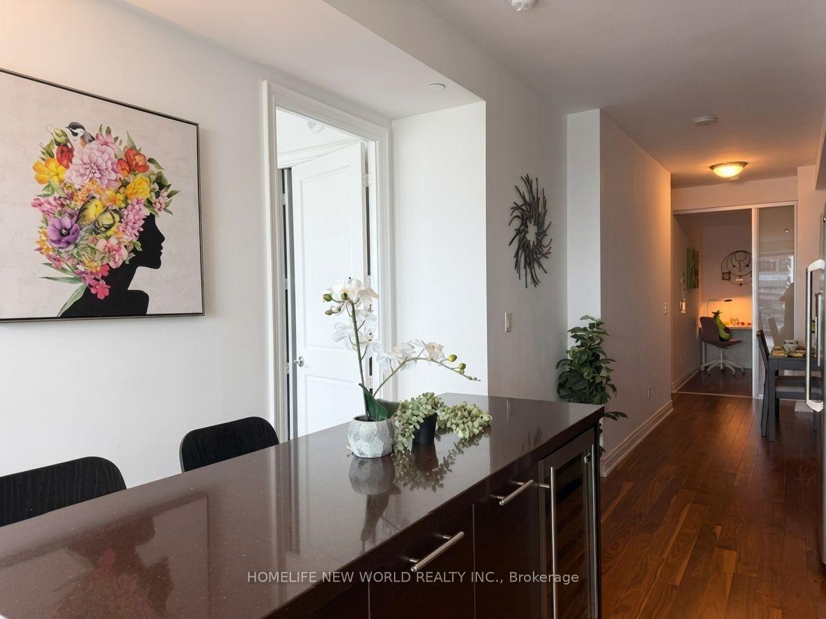 Photo 22 of Unit 6101, 388 Yonge Street, Toronto, Bay Street Corridor — HOMEH