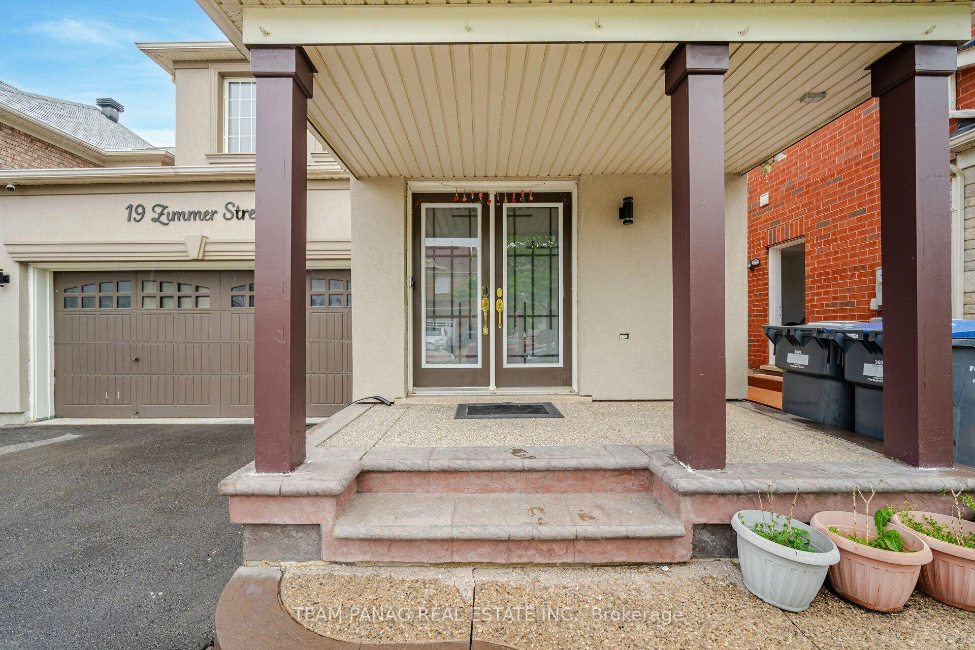 Photo 5 of 19 Zimmer Street, Brampton, Gore Industrial North — HOMEH
