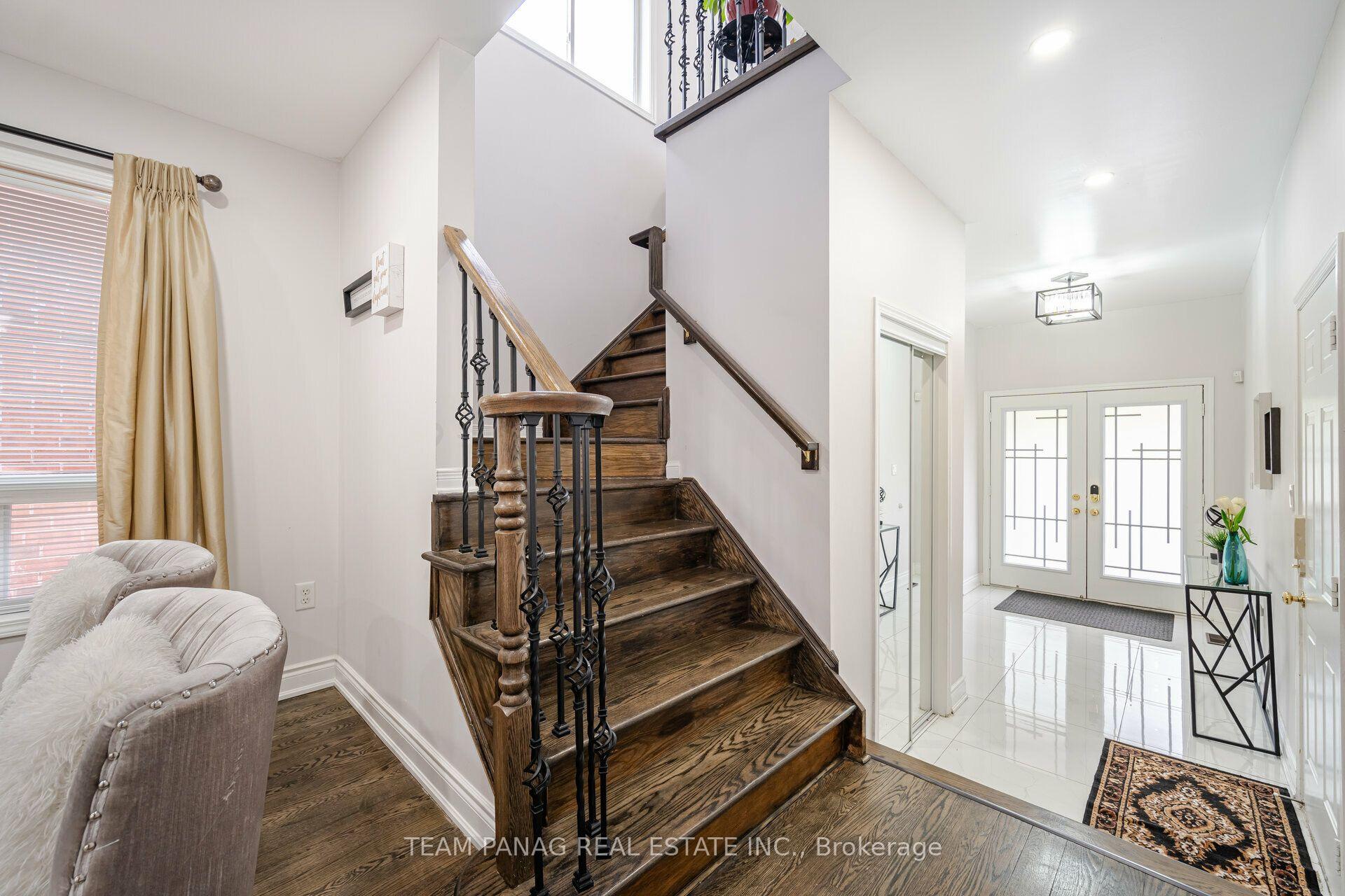 Photo 13 of 19 Zimmer Street, Brampton, Gore Industrial North — HOMEH