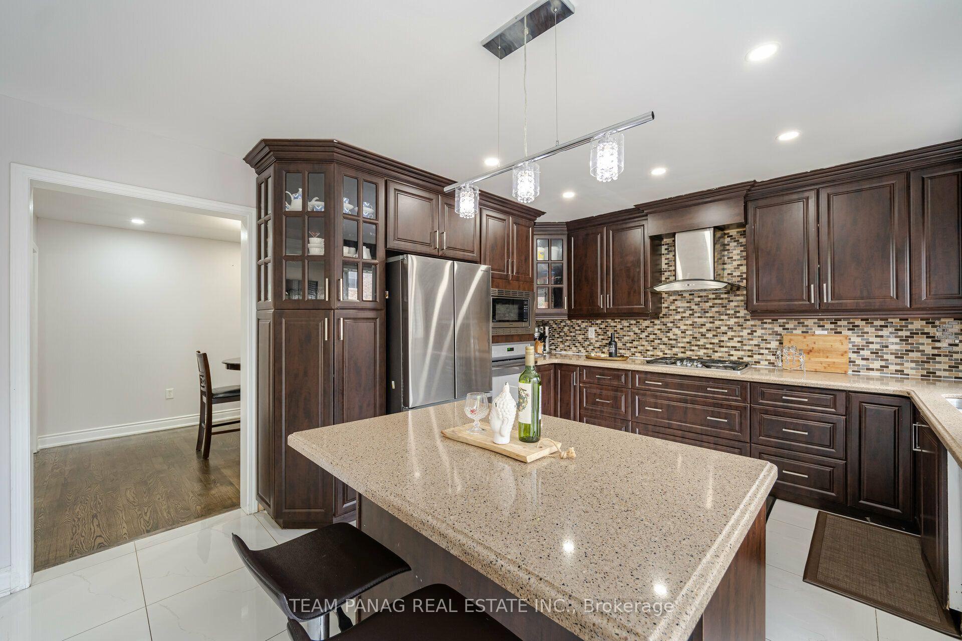 Photo 14 of 19 Zimmer Street, Brampton, Gore Industrial North — HOMEH