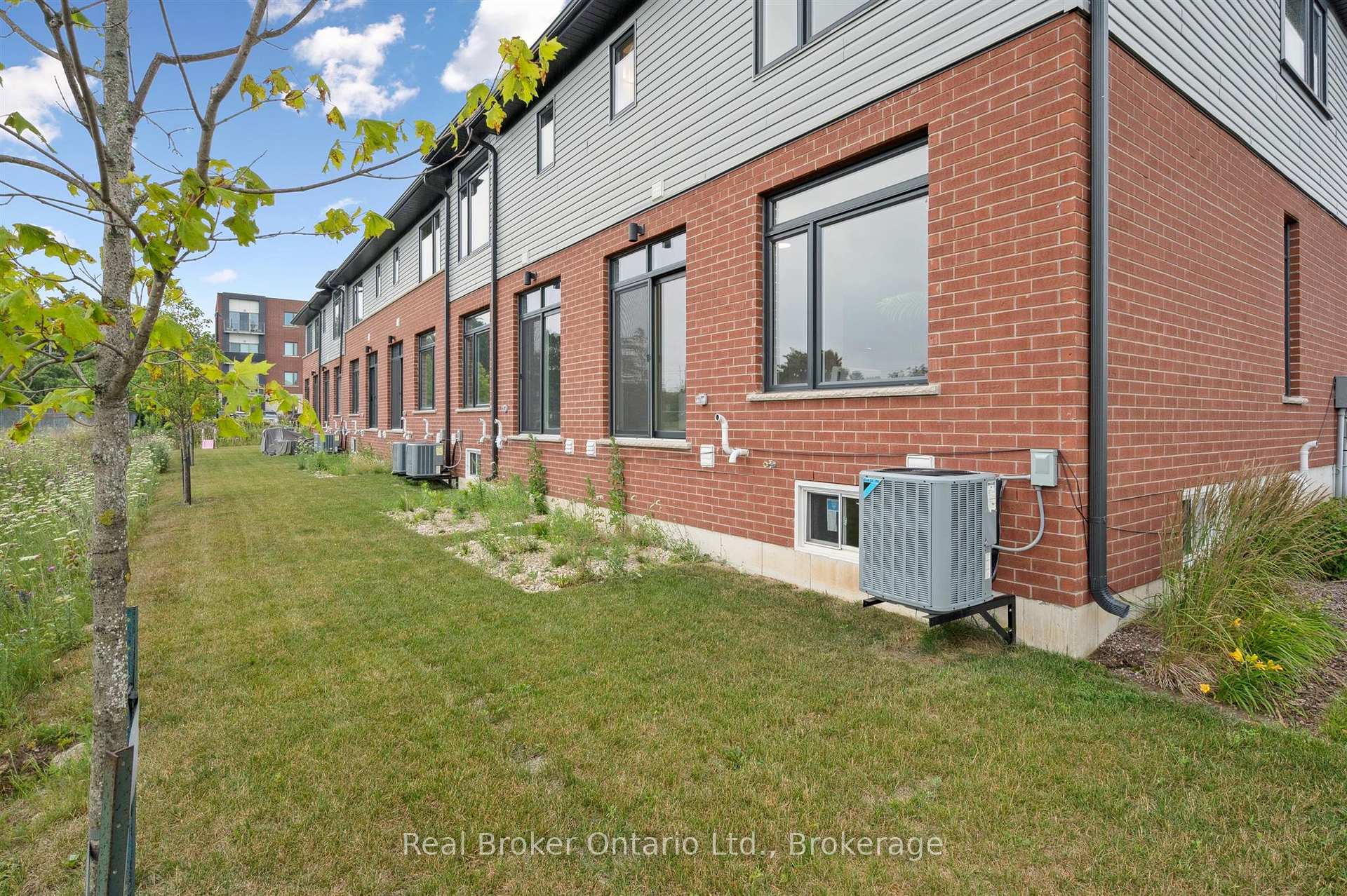 Photo 29 of 60 Ayr Meadows Crescent, North Dumfries, Ayr — HOMEH