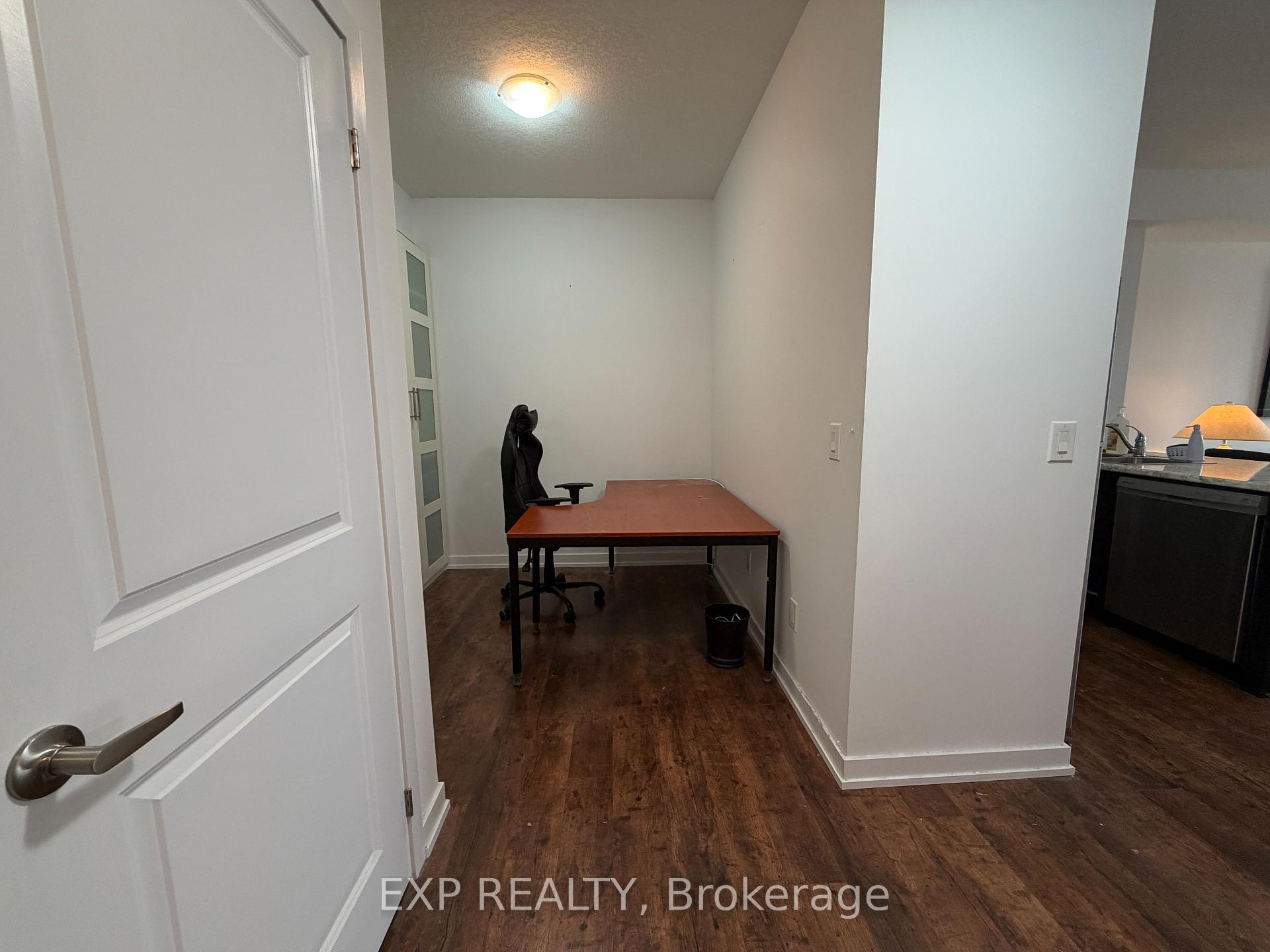 Photo 3 of Unit 601, 81 Robinson Street, Hamilton, Durand — HOMEH