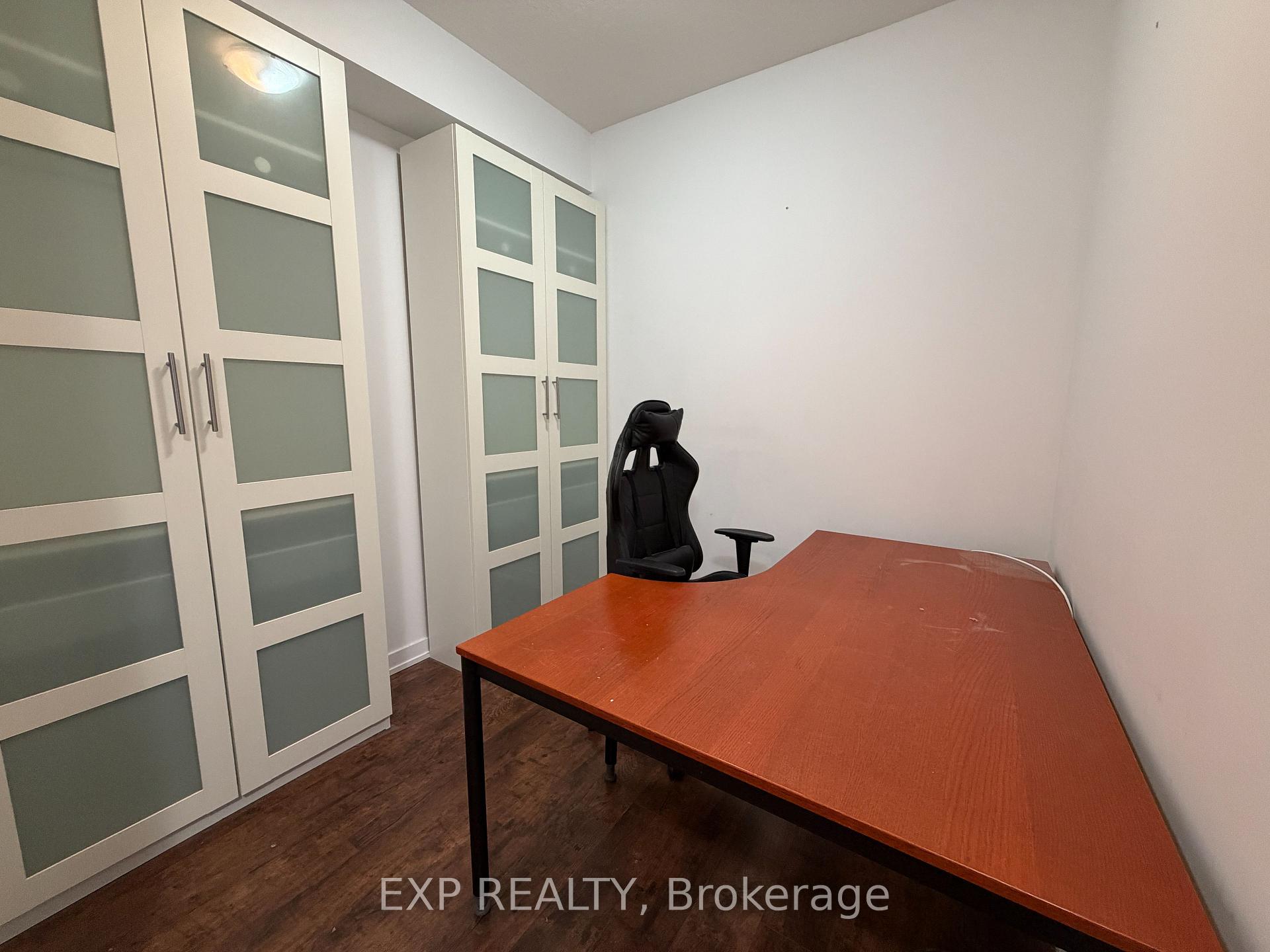 Photo 4 of Unit 601, 81 Robinson Street, Hamilton, Durand — HOMEH