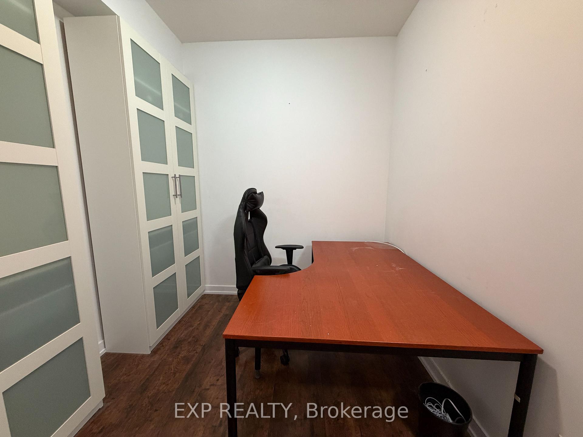 Photo 5 of Unit 601, 81 Robinson Street, Hamilton, Durand — HOMEH