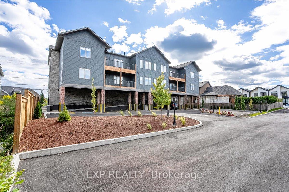 Photo 12 of Unit 201, 163 Port Robinson Road, Pelham, Fonthill — HOMEH