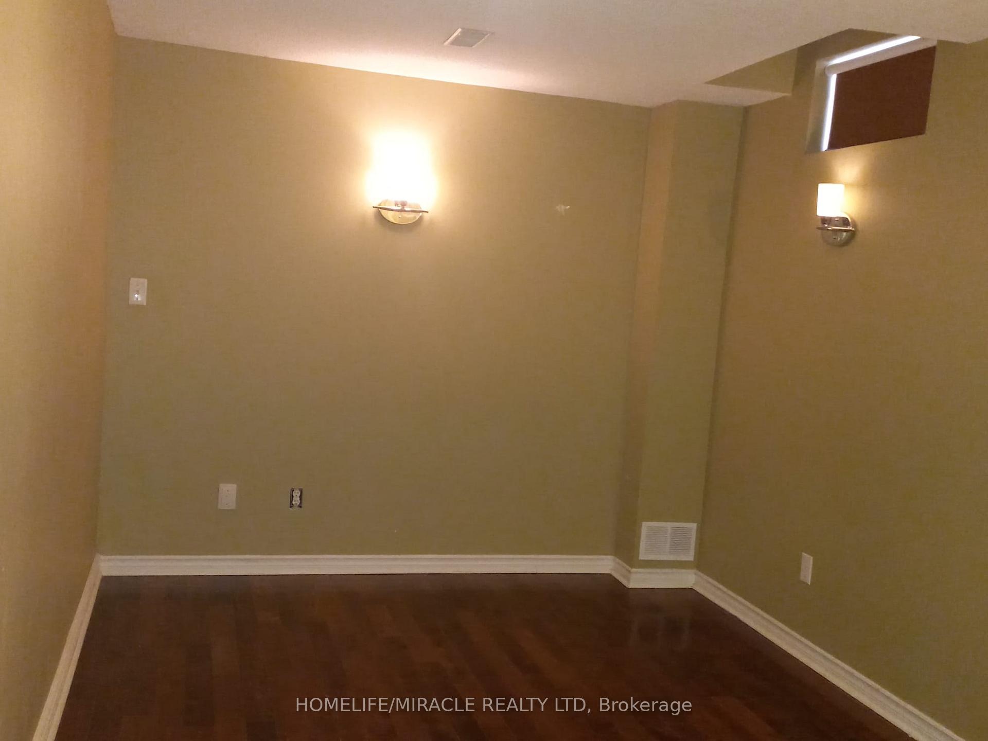 Photo 7 of 25 River Heights Drive, Brampton, Bram East — HOMEH