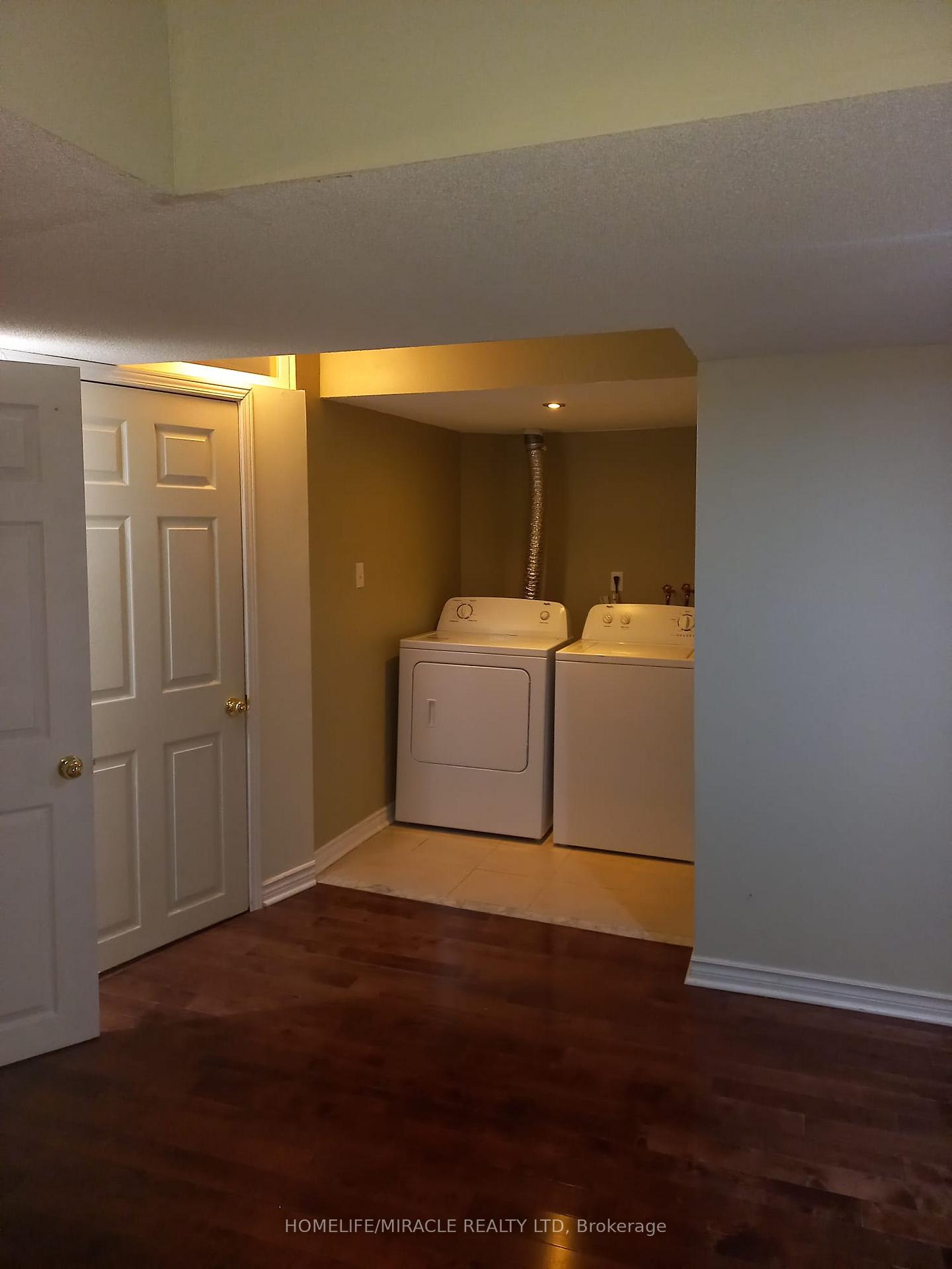 Photo 11 of 25 River Heights Drive, Brampton, Bram East — HOMEH