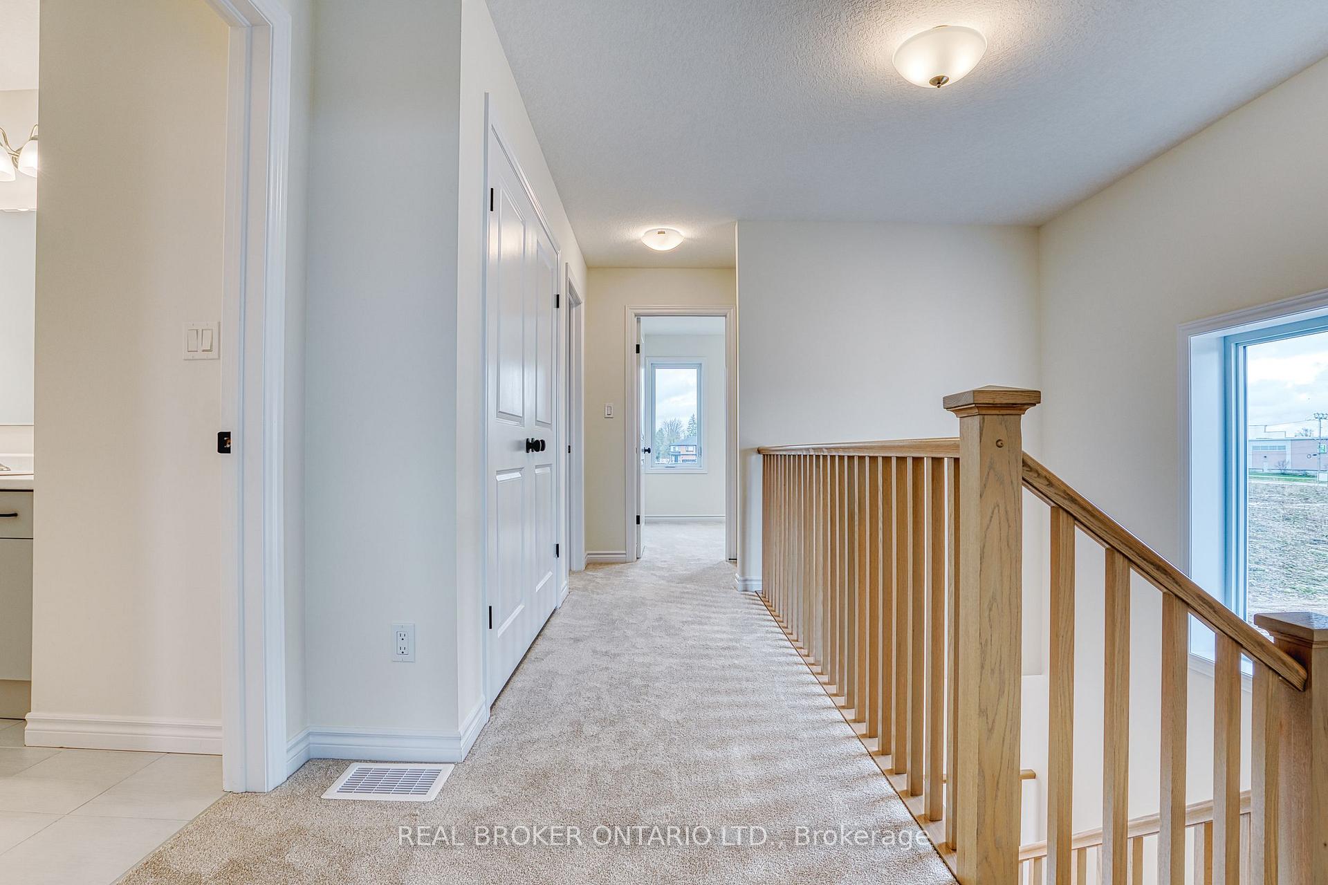 Photo 16 of 46 Ford Drive, Stratford — HOMEH