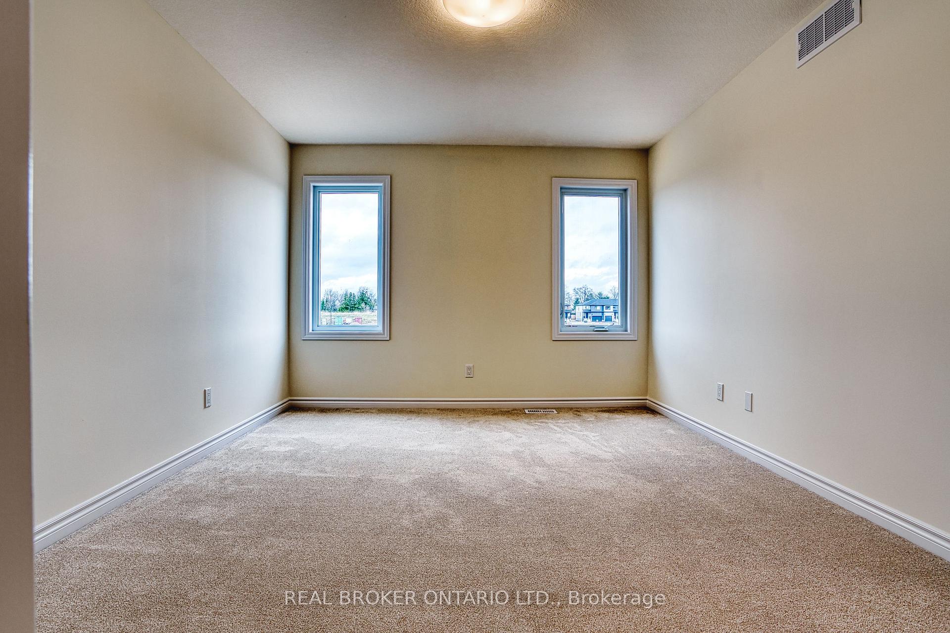 Photo 21 of 46 Ford Drive, Stratford — HOMEH