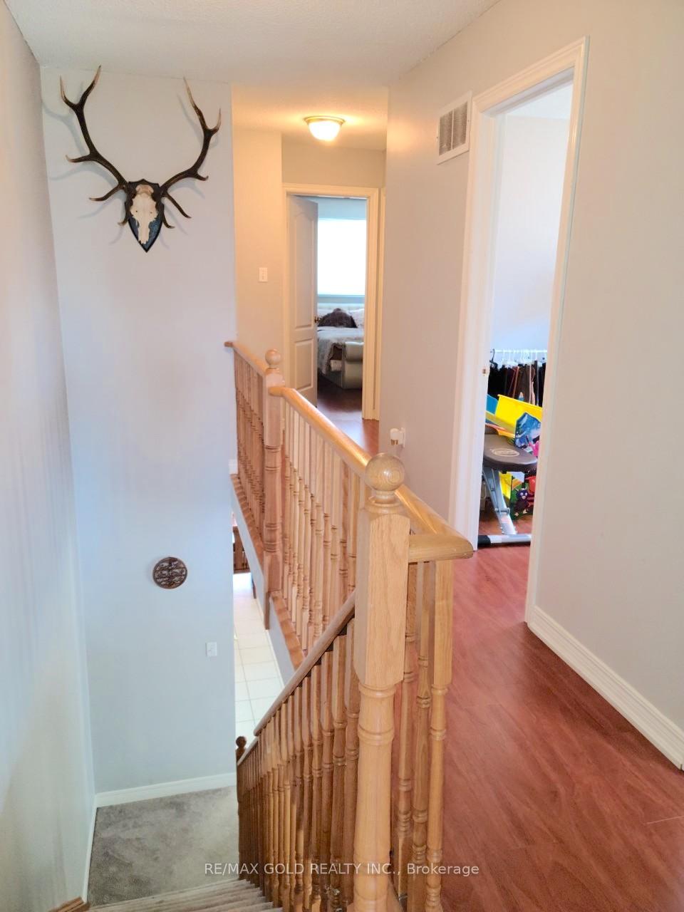 Photo 11 of Unit Upper, 431 Krotone Crescent, Mississauga, Meadowvale Village — HOMEH