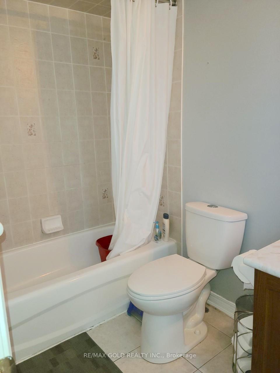 Photo 12 of Unit Upper, 431 Krotone Crescent, Mississauga, Meadowvale Village — HOMEH