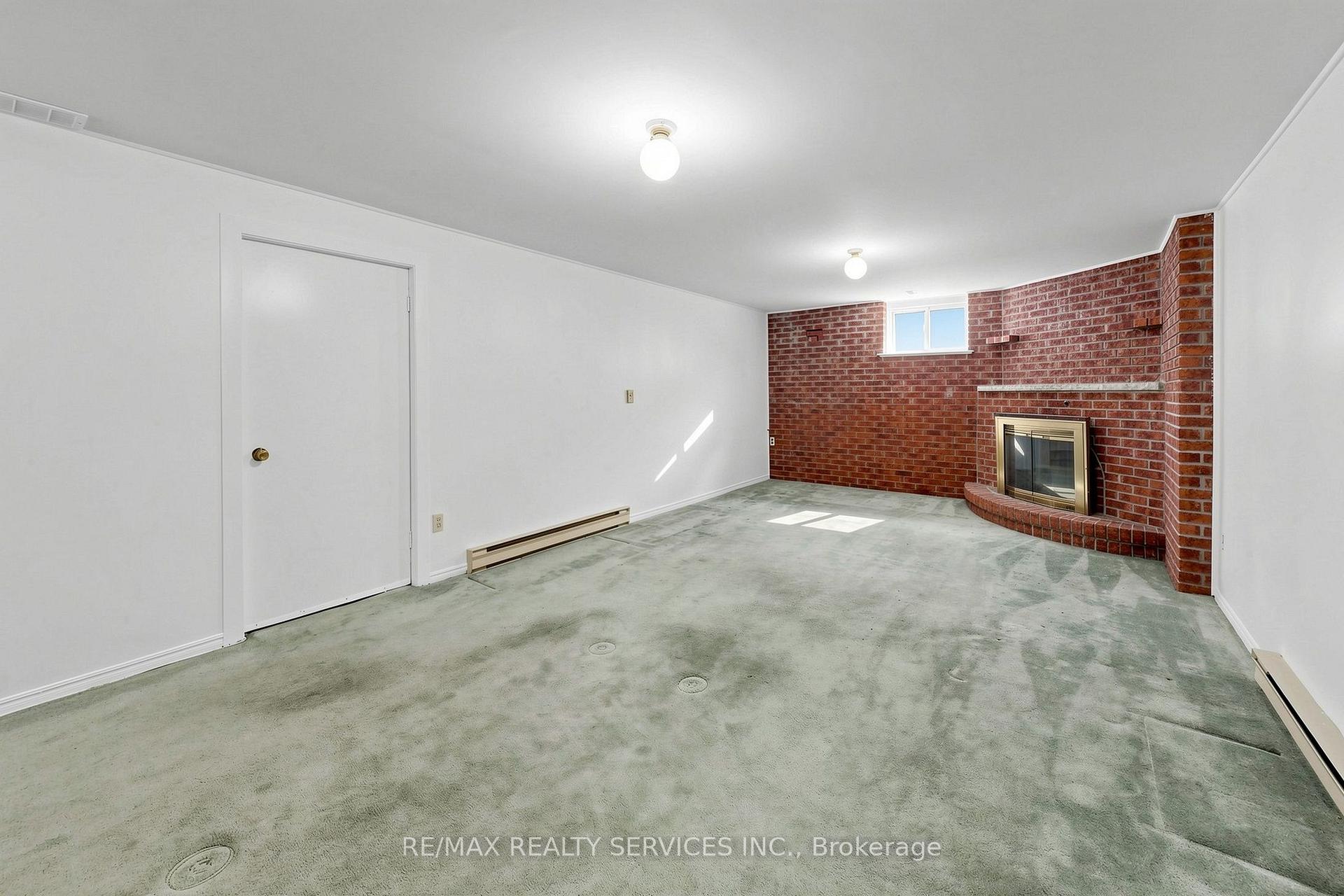 Photo 39 of 25 Malcolm Crescent, Brampton, Central Park — HOMEH