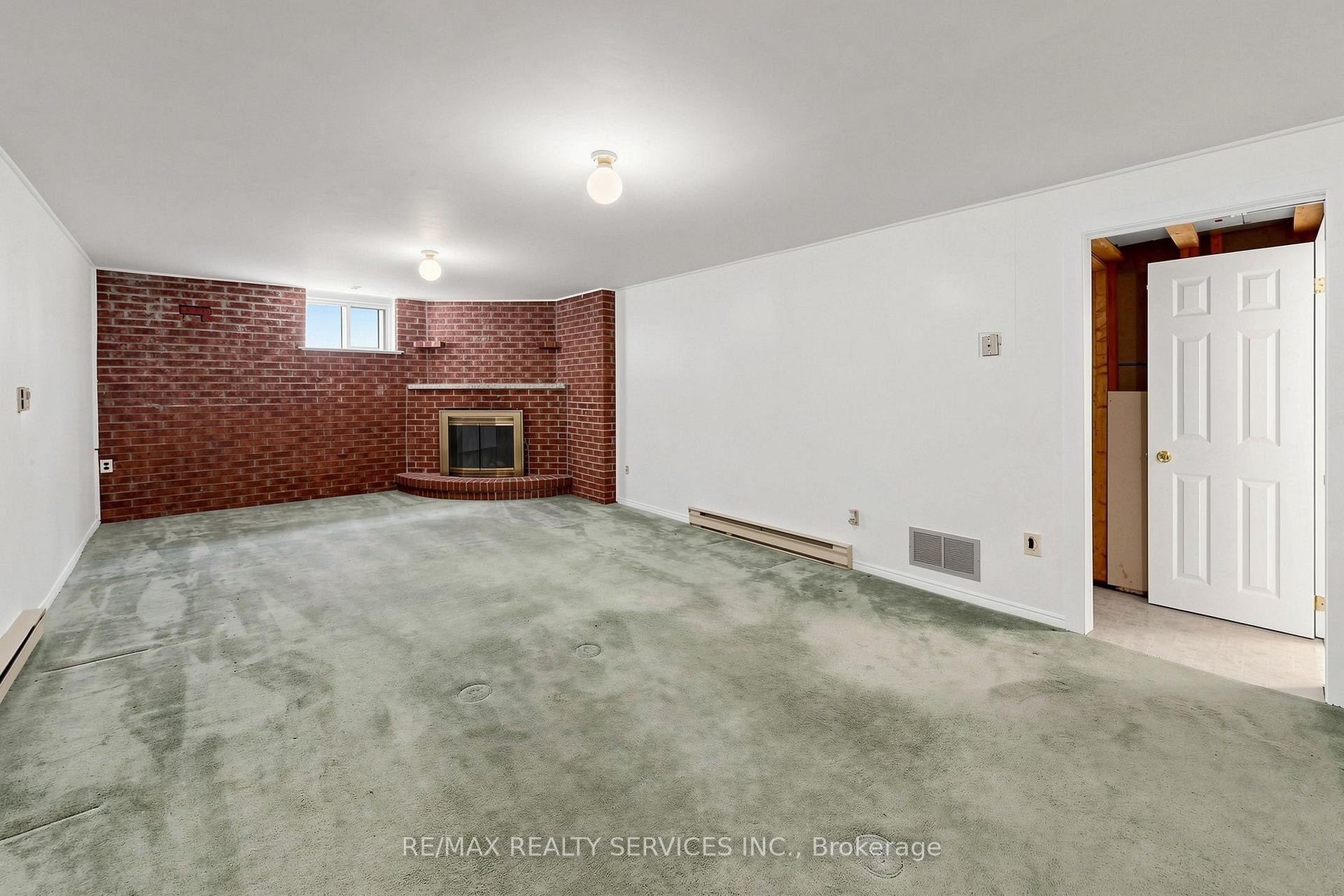Photo 40 of 25 Malcolm Crescent, Brampton, Central Park — HOMEH