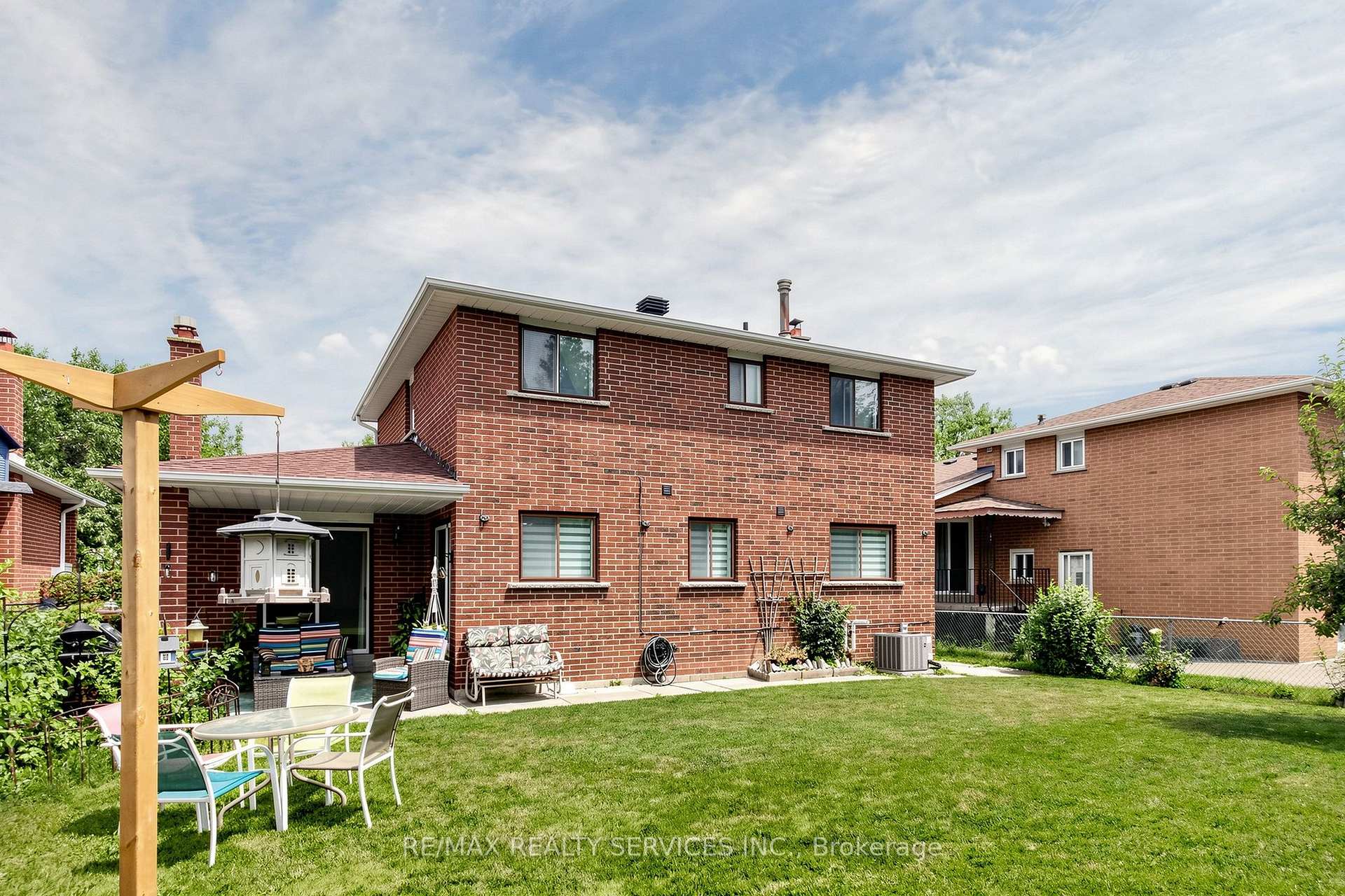 Photo 48 of 25 Malcolm Crescent, Brampton, Central Park — HOMEH