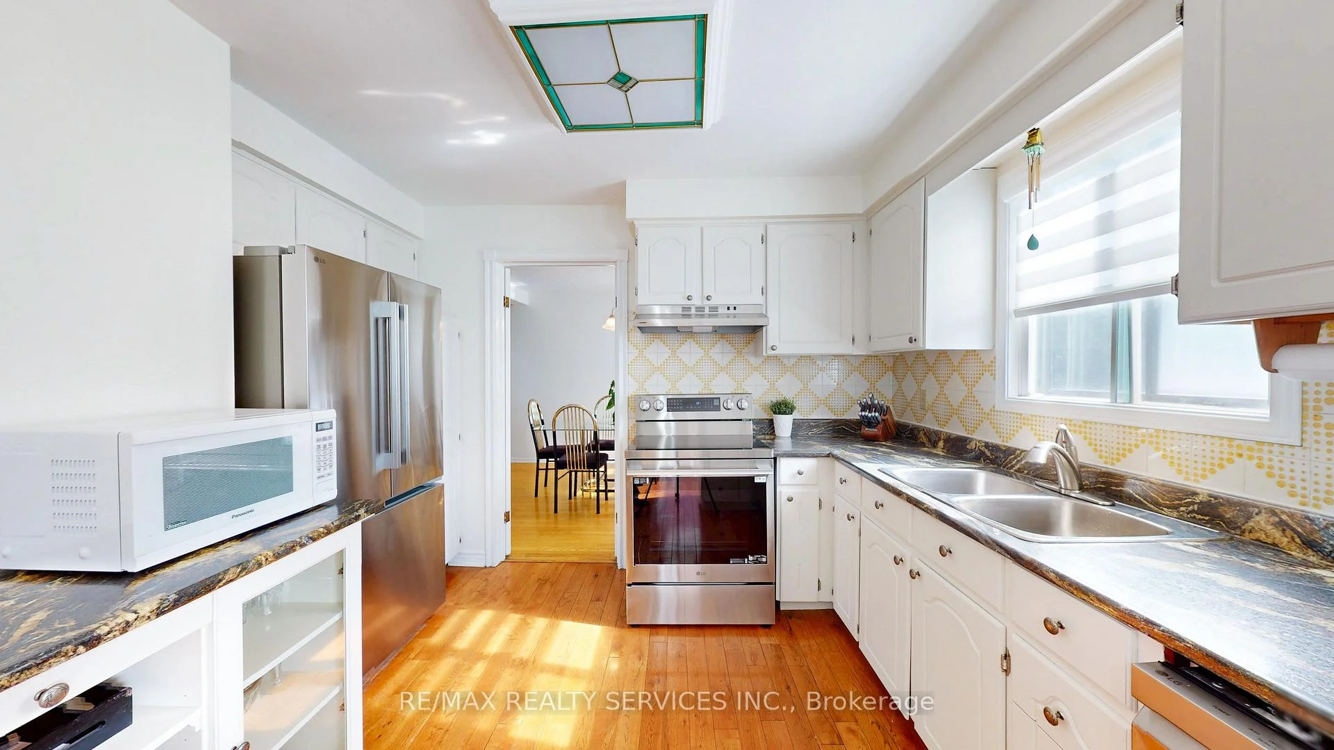 Photo 18 of 25 Malcolm Crescent, Brampton, Central Park — HOMEH