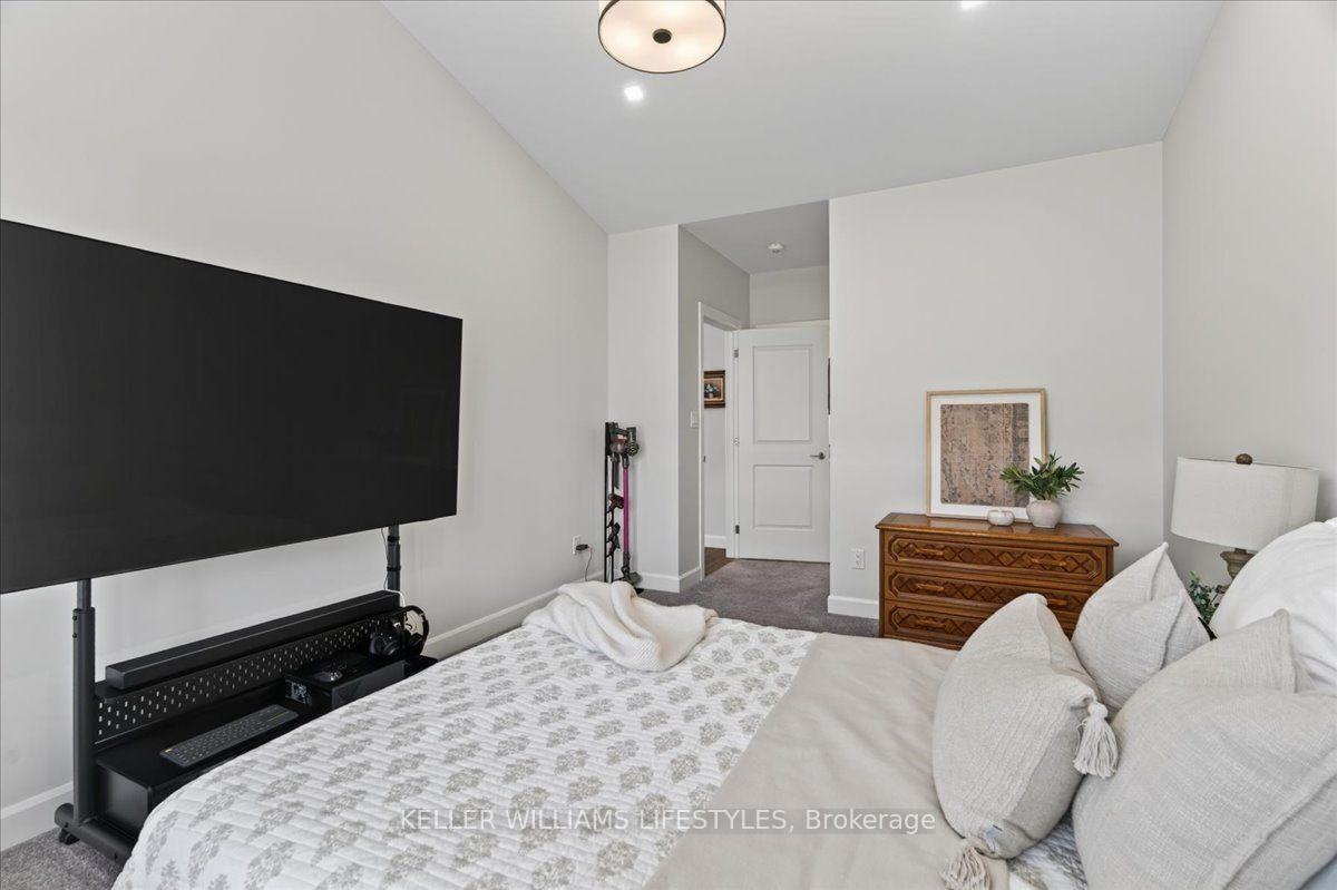 Photo 12 of 2640 Buroak Drive, London, North S — HOMEH