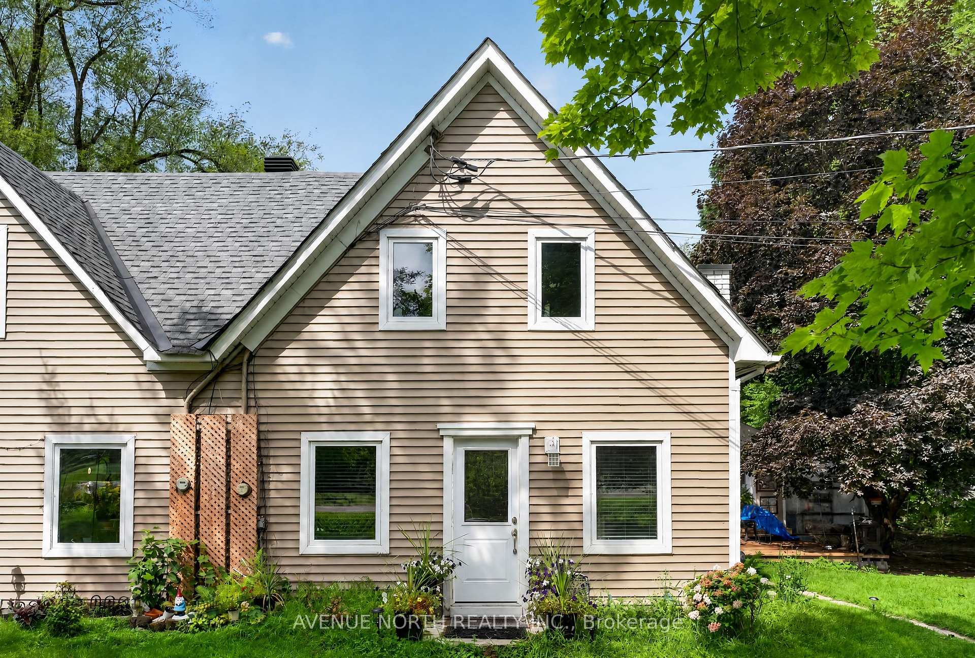 Photo 1 of 2943 Old Montreal Road, Ottawa, Cumberland Estates — HOMEH