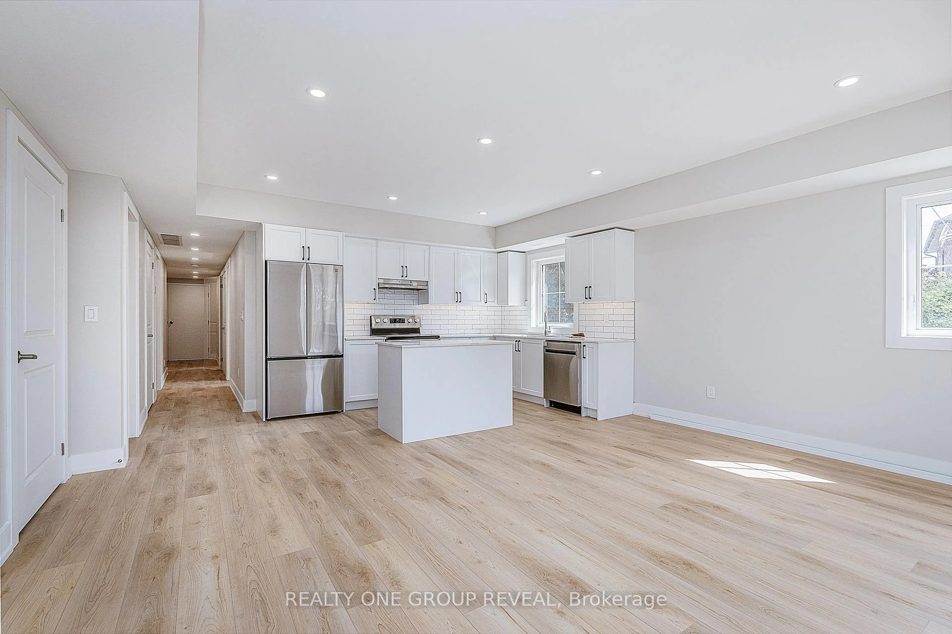 Photo 8 of Unit 1, 24 Queen Street, Clarington, Bowmanville — HOMEH