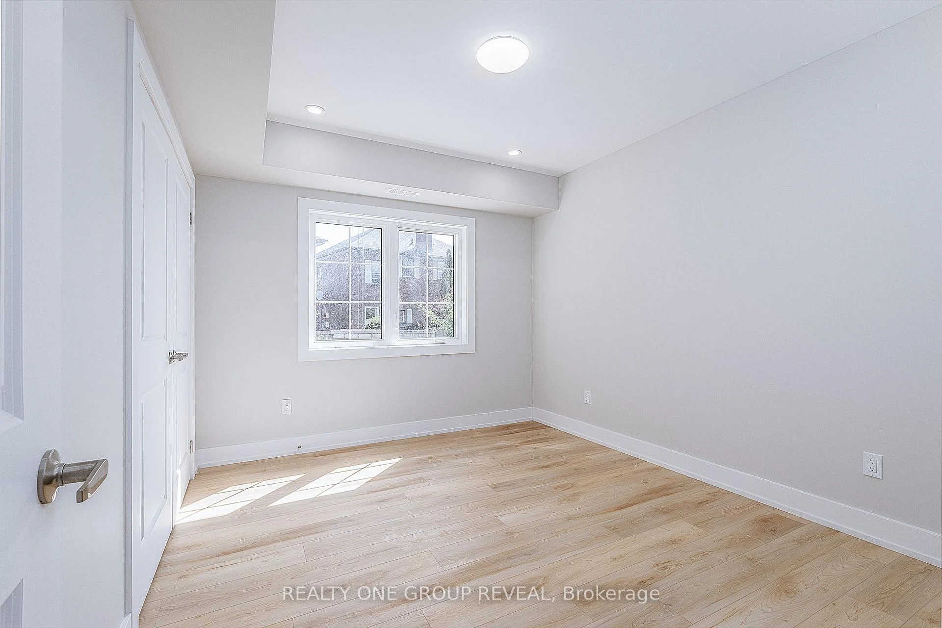 Photo 15 of Unit 1, 24 Queen Street, Clarington, Bowmanville — HOMEH