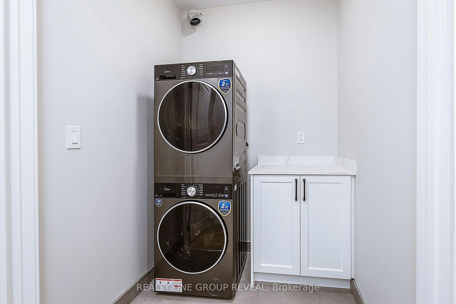 Photo 17 of Unit 1, 24 Queen Street, Clarington, Bowmanville — HOMEH