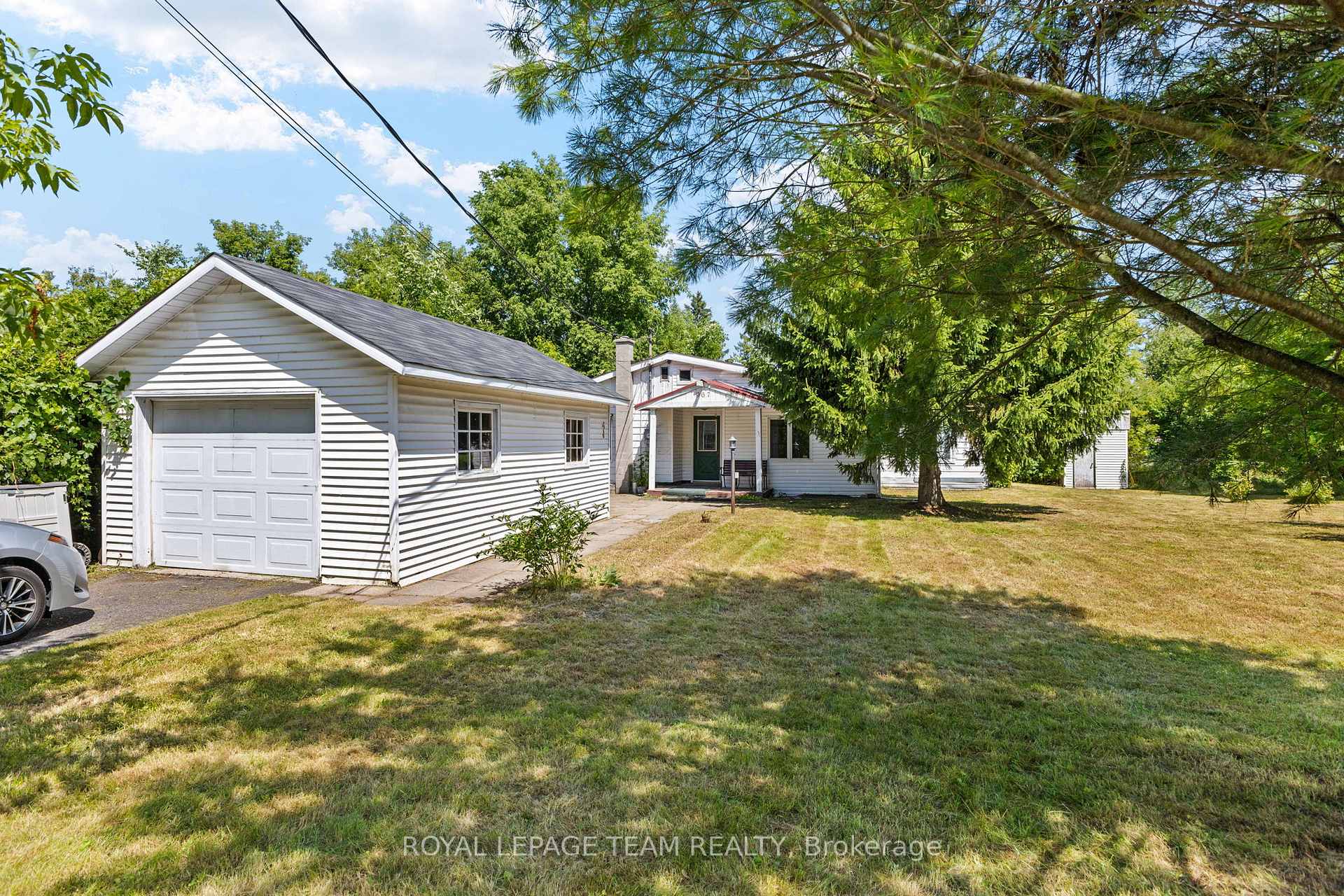 Photo of 967 West Street